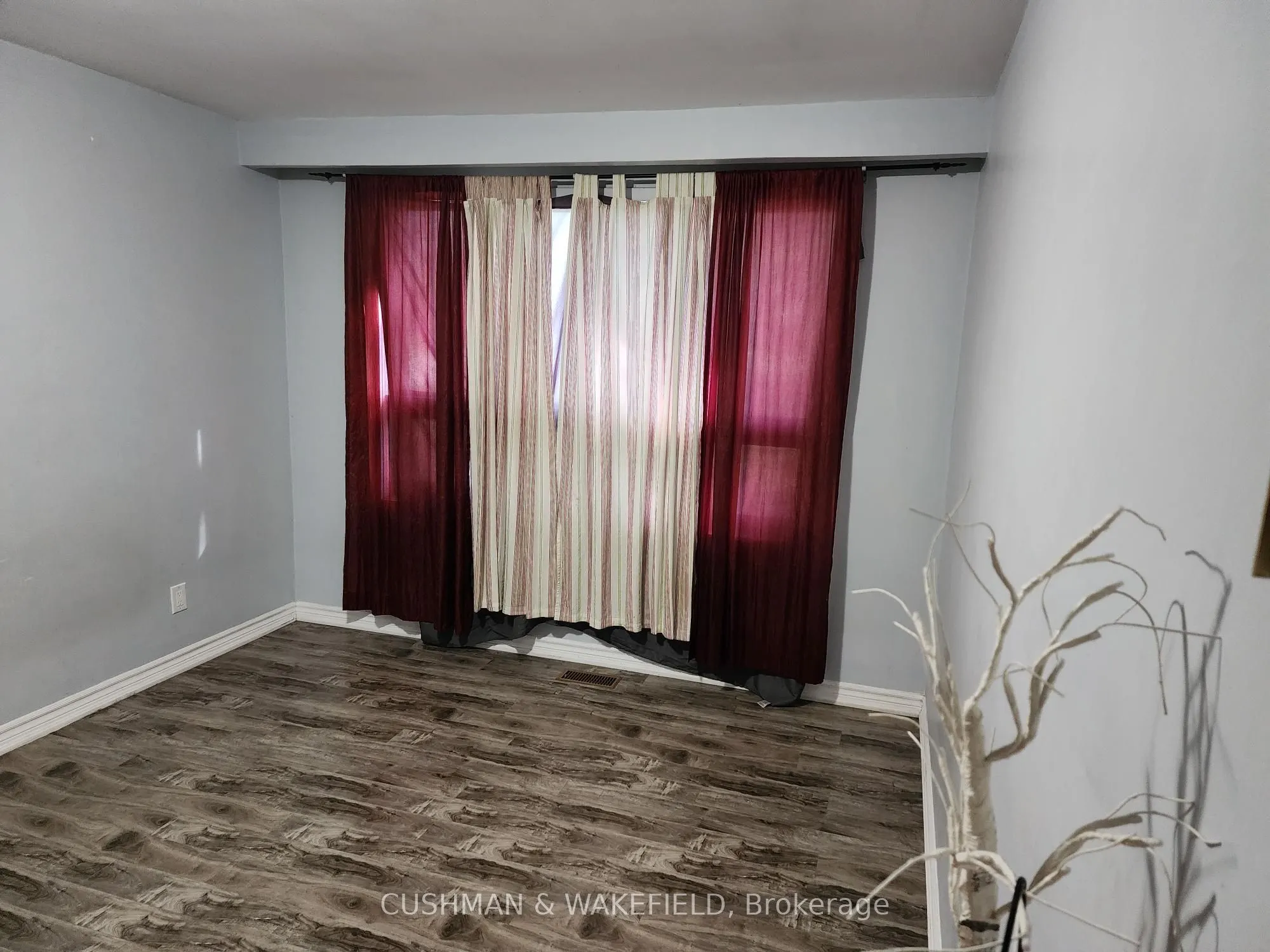 8412-8424 Goreway Drive