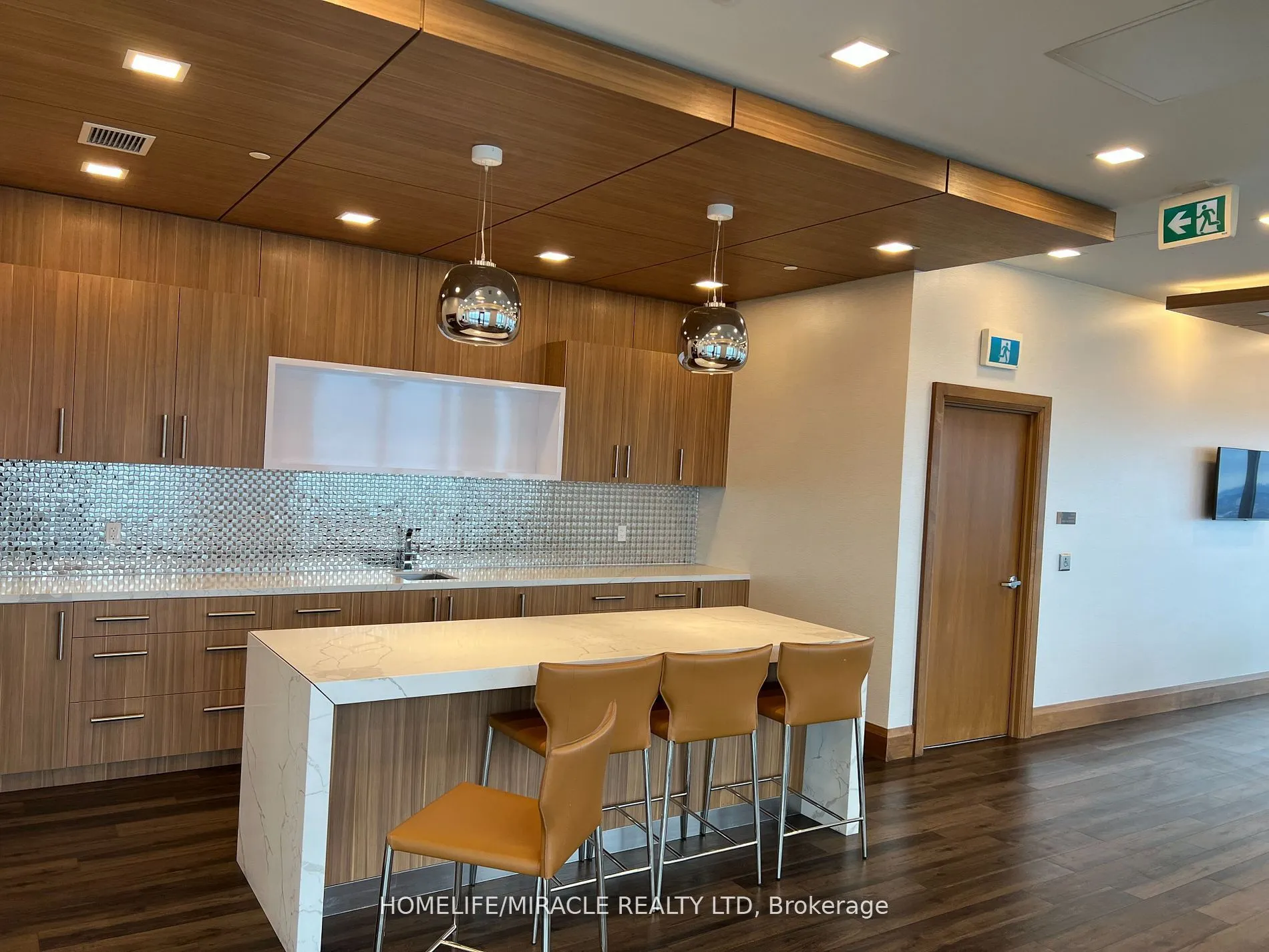 30 Shore Breeze Dr Drive, #5901