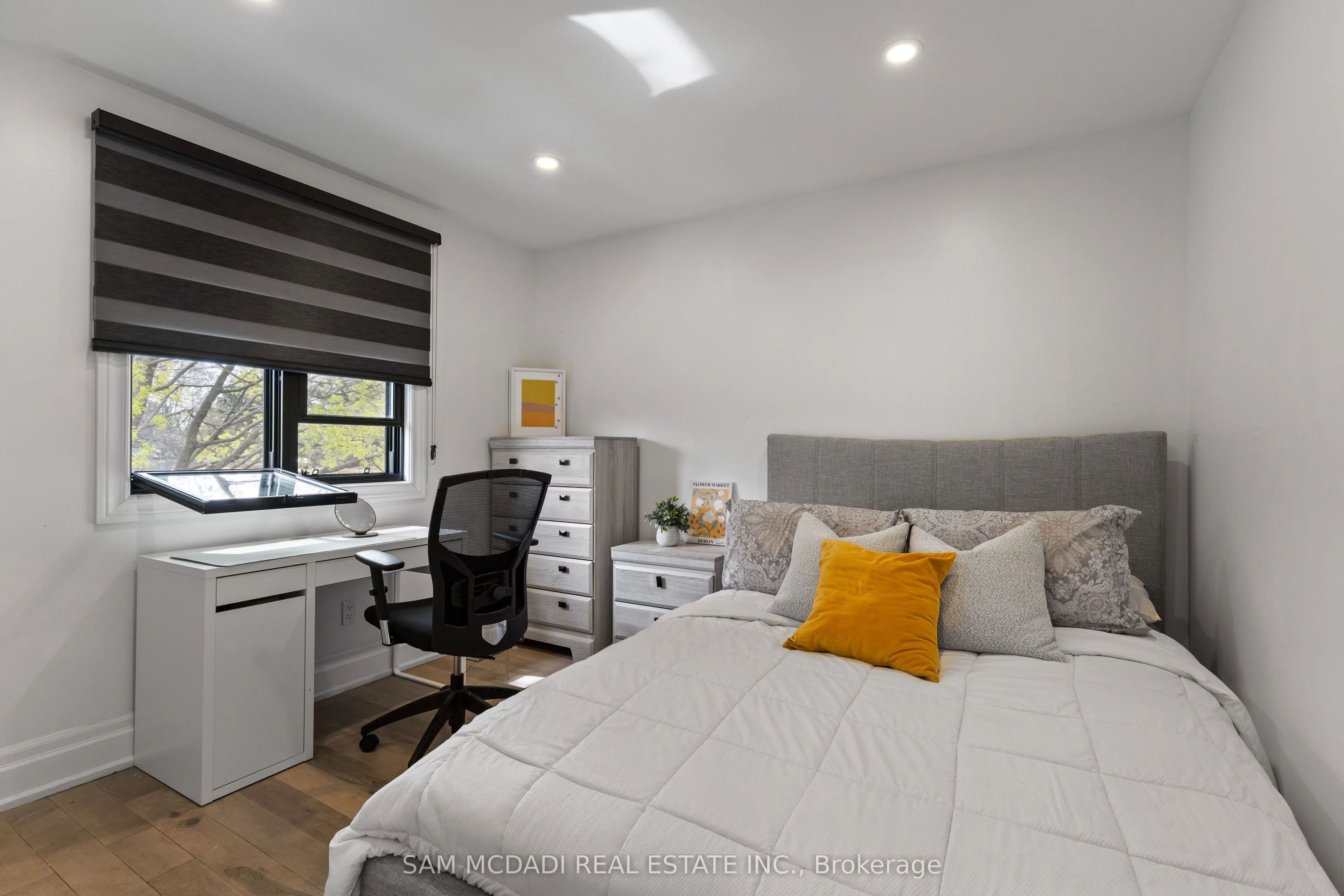 2284 Glastonbury Road