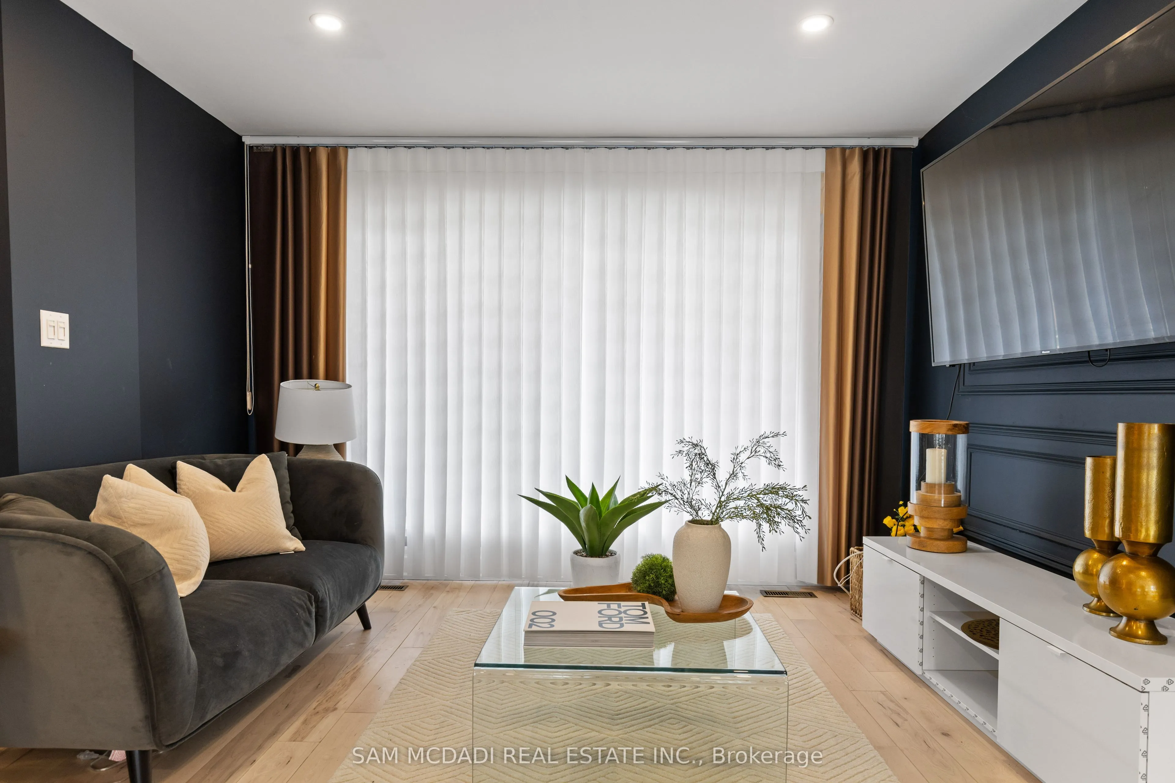 2284 Glastonbury Road