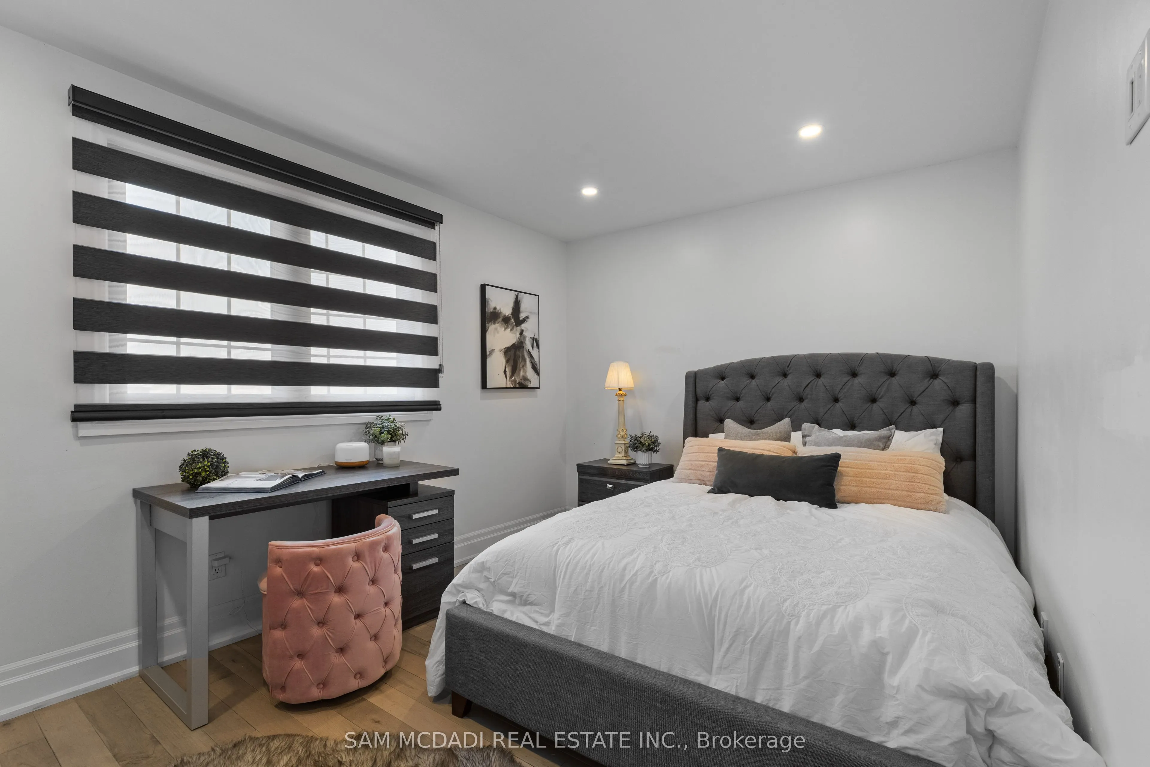 2284 Glastonbury Road