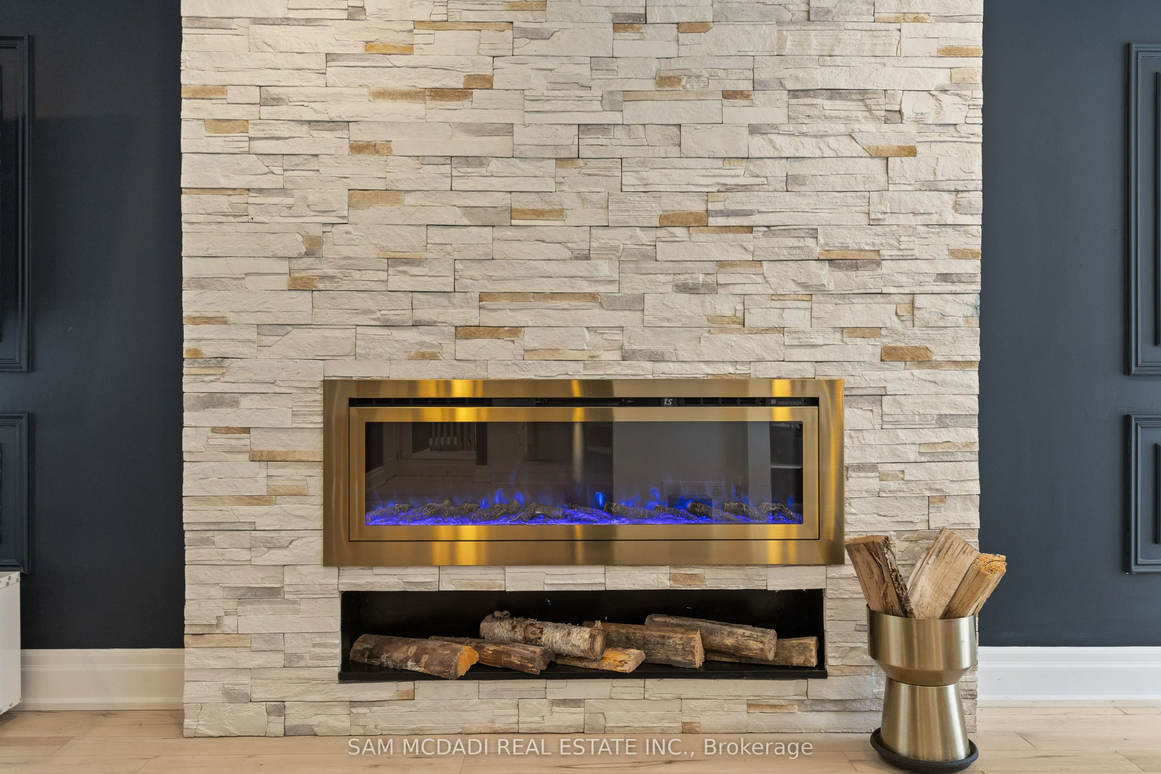 2284 Glastonbury Road