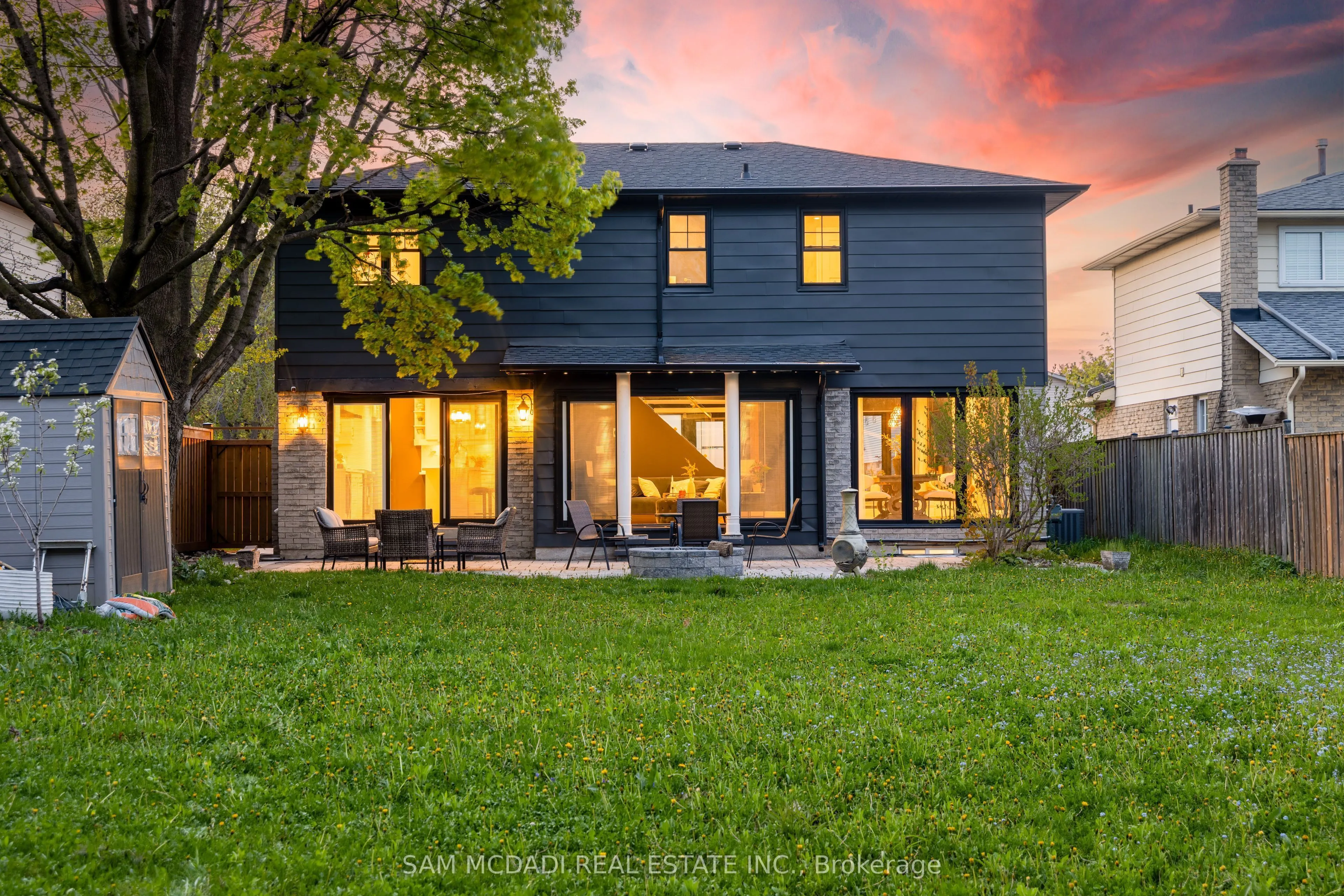 2284 Glastonbury Road