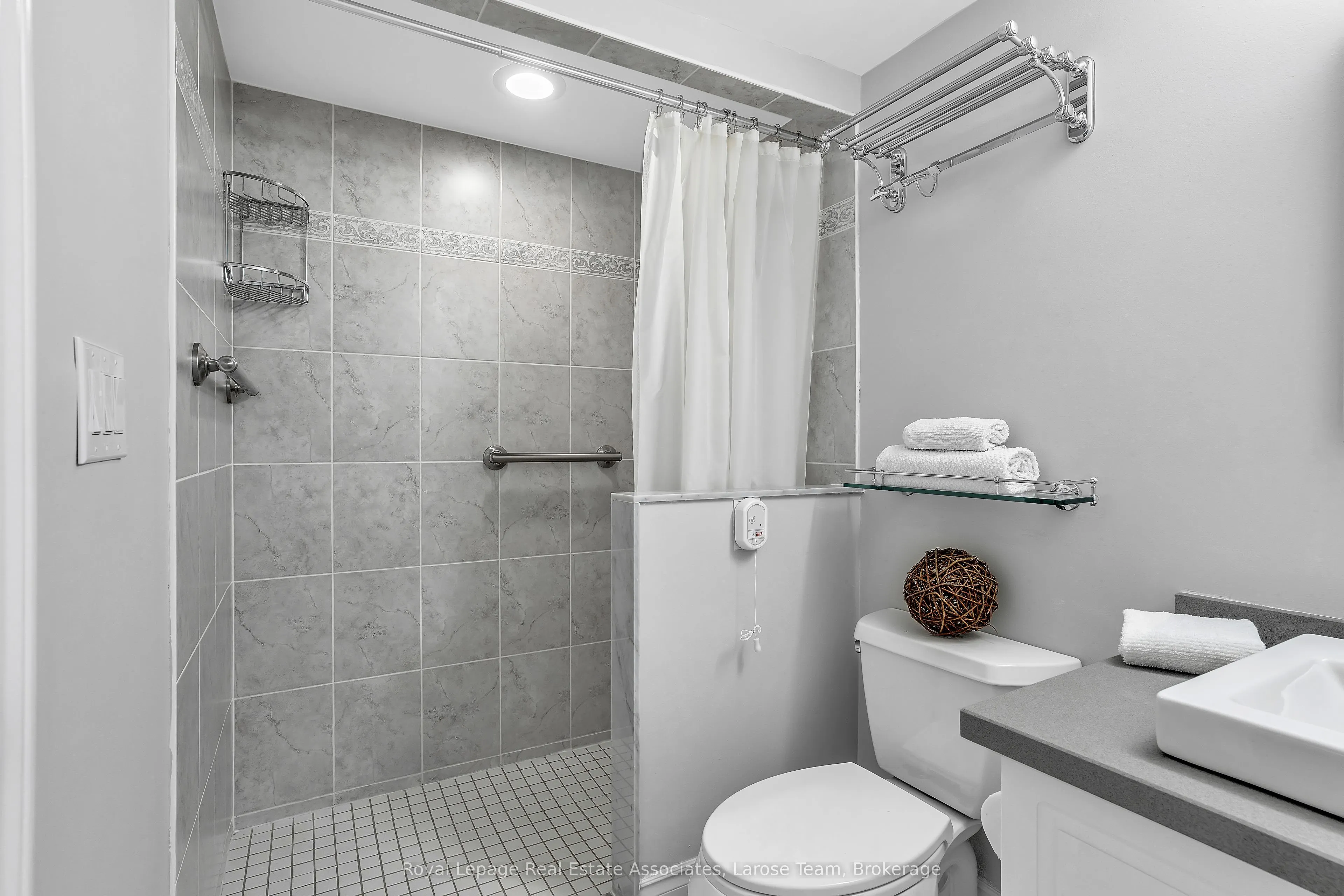 3 Marine Parade Drive, #1707