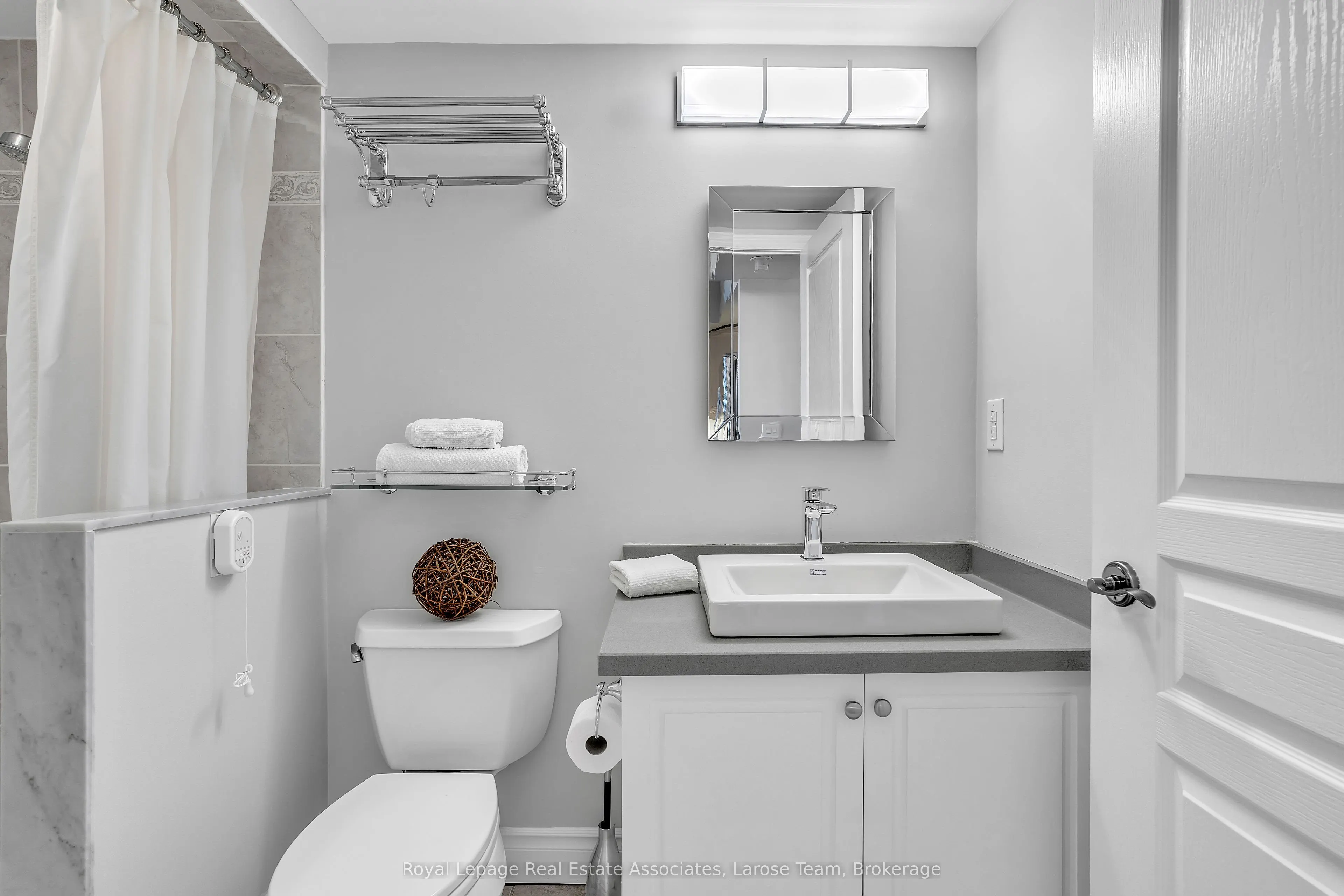 3 Marine Parade Drive, #1707