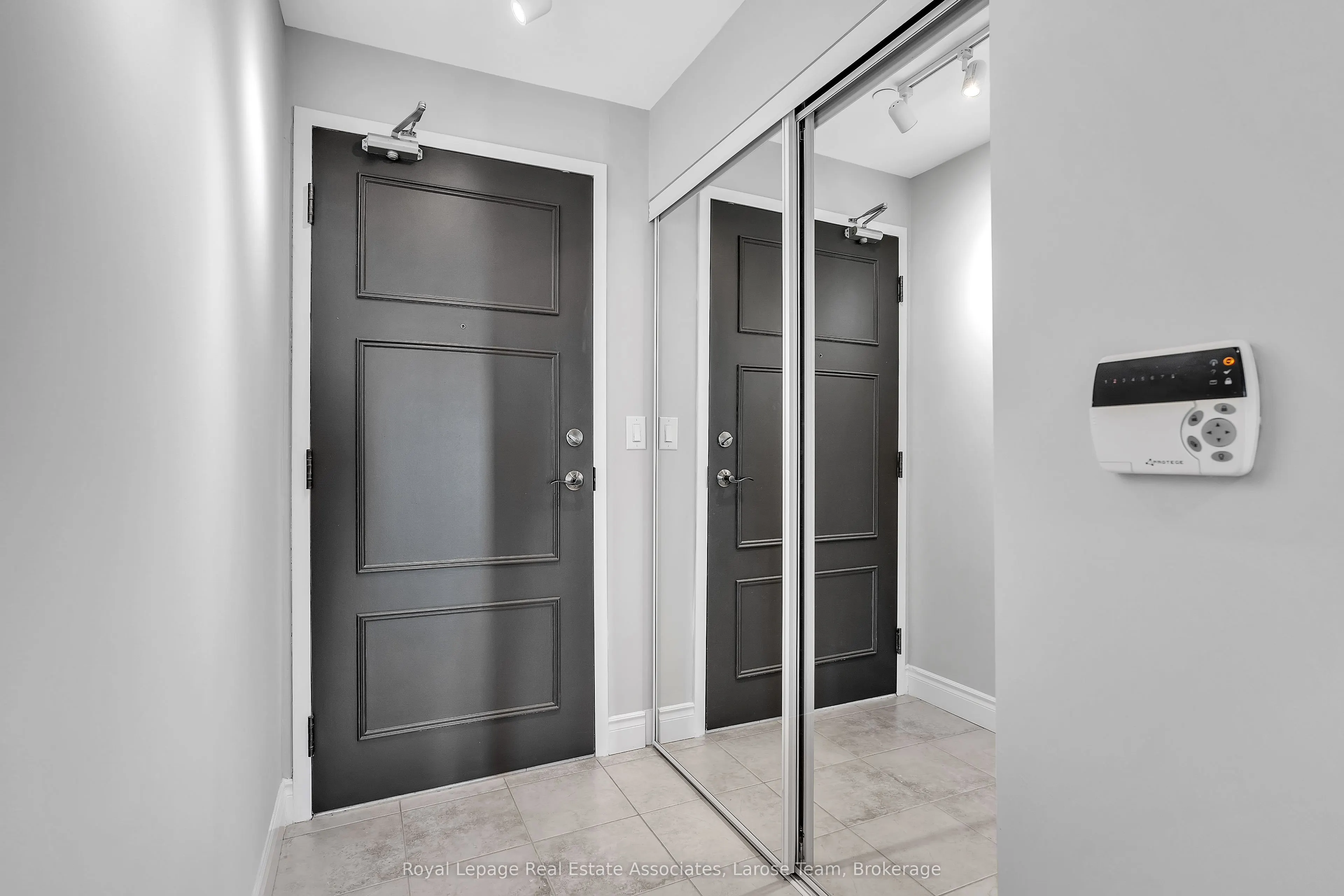 3 Marine Parade Drive, #1707