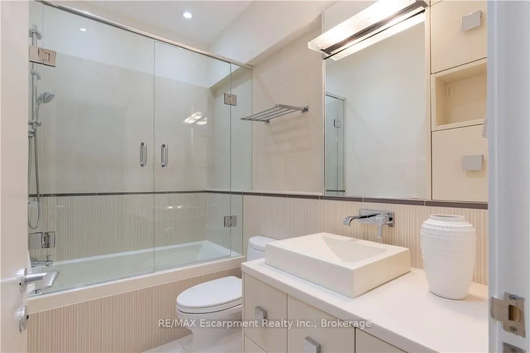 1540 WATERSEDGE Road