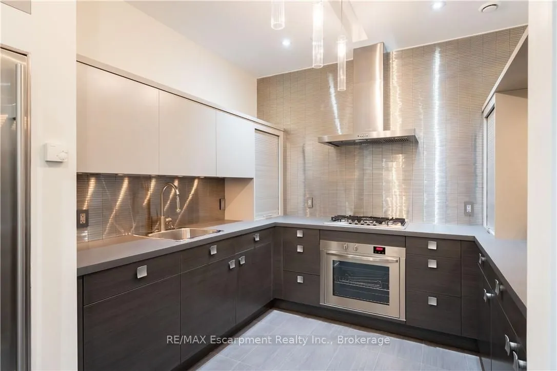 1540 WATERSEDGE Road