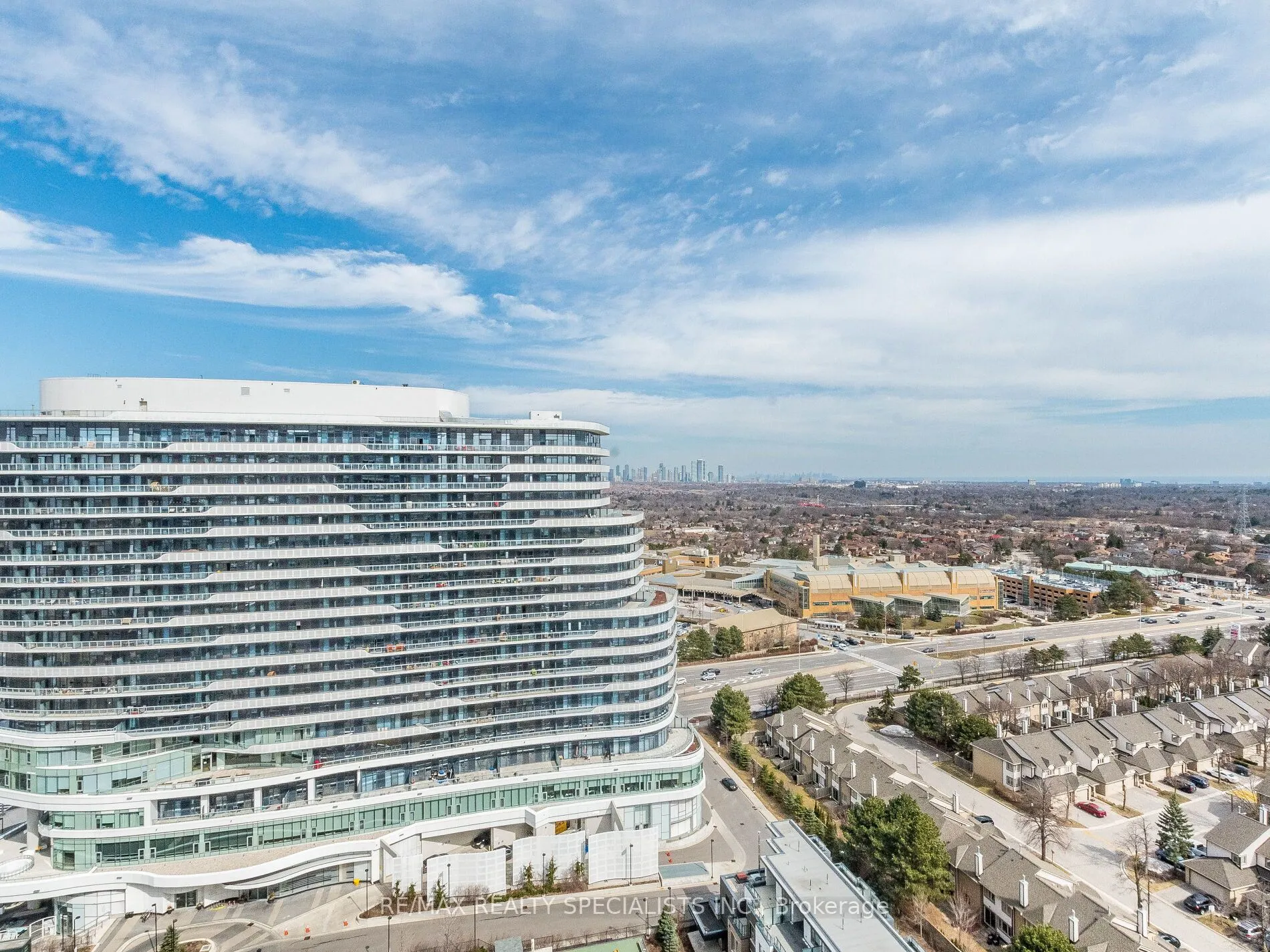 2560 Eglinton Avenue W, #1902