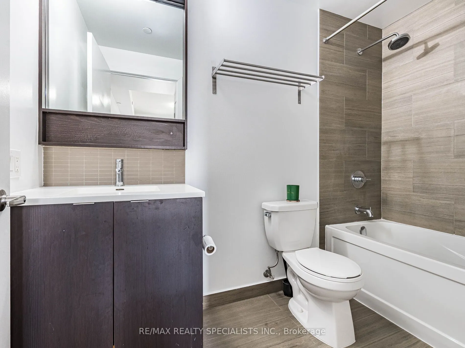 2560 Eglinton Avenue W, #1902