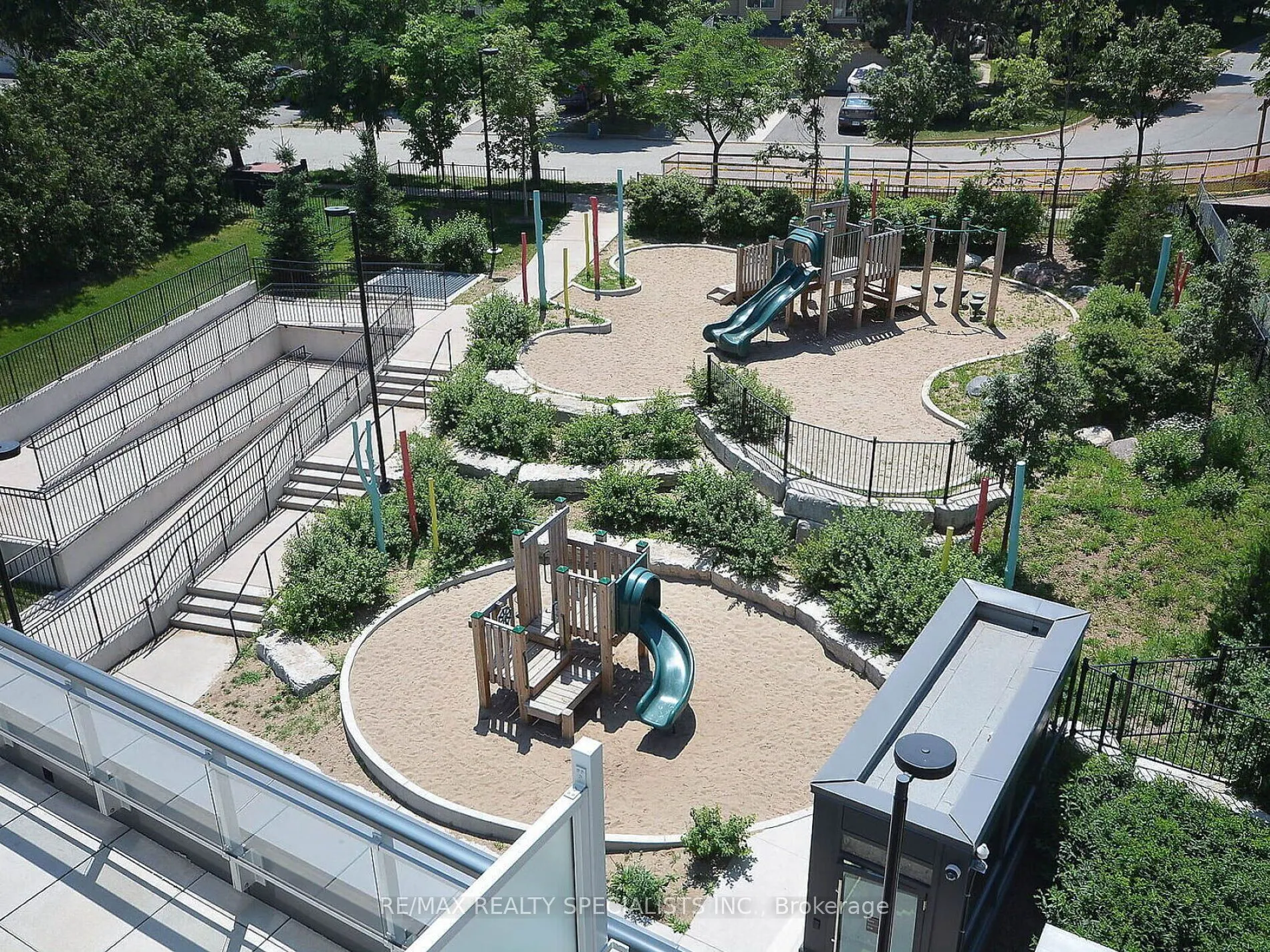 2560 Eglinton Avenue W, #1902