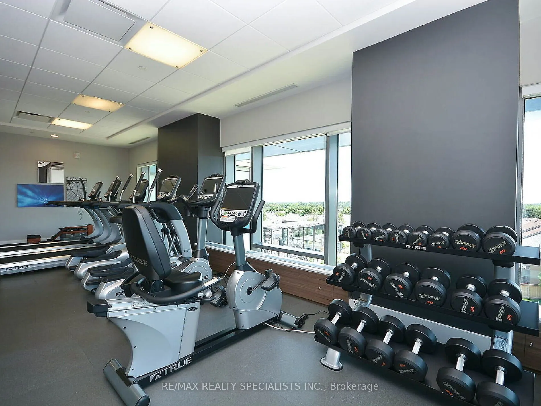 2560 Eglinton Avenue W, #1902