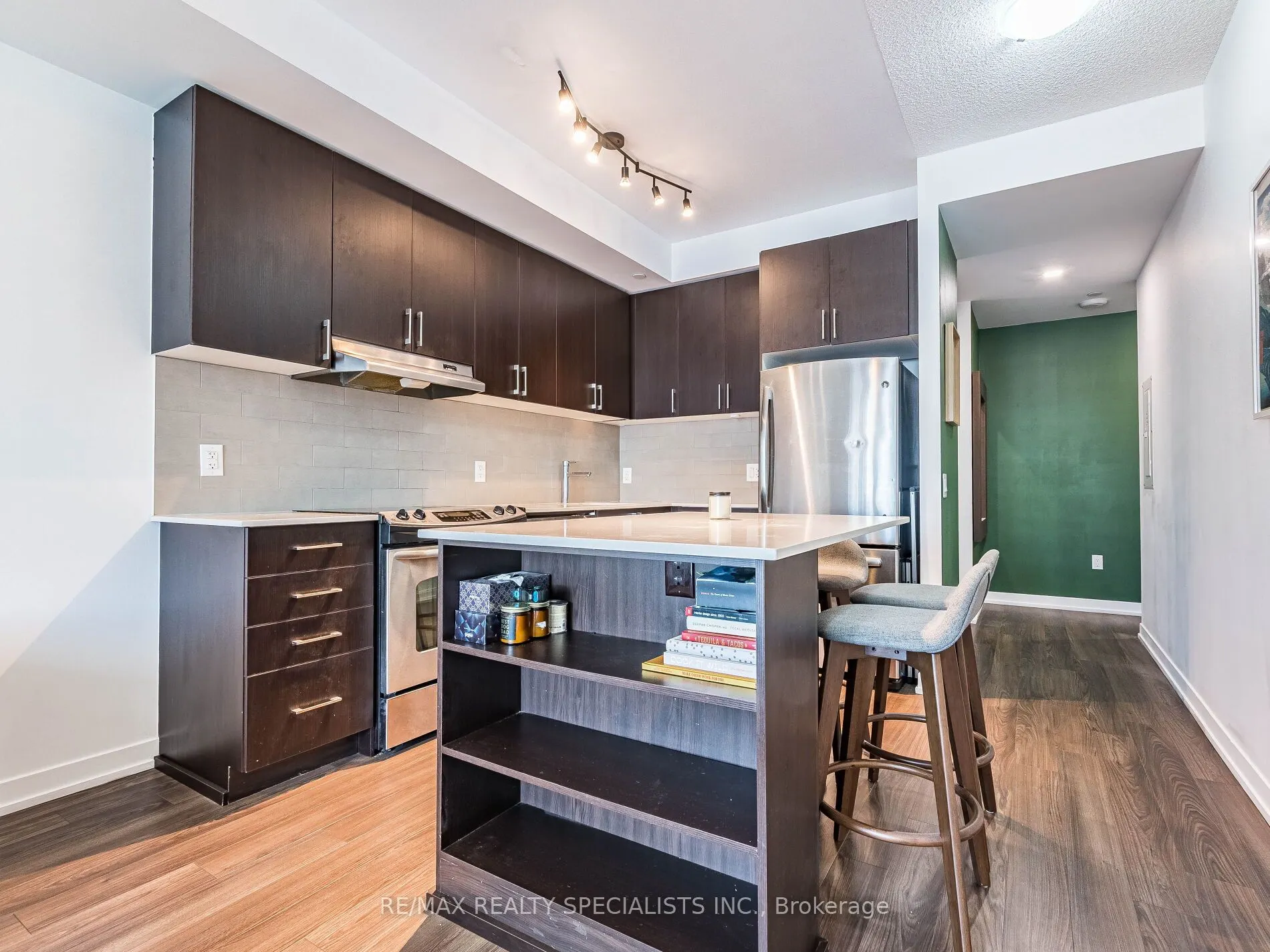 2560 Eglinton Avenue W, #1902