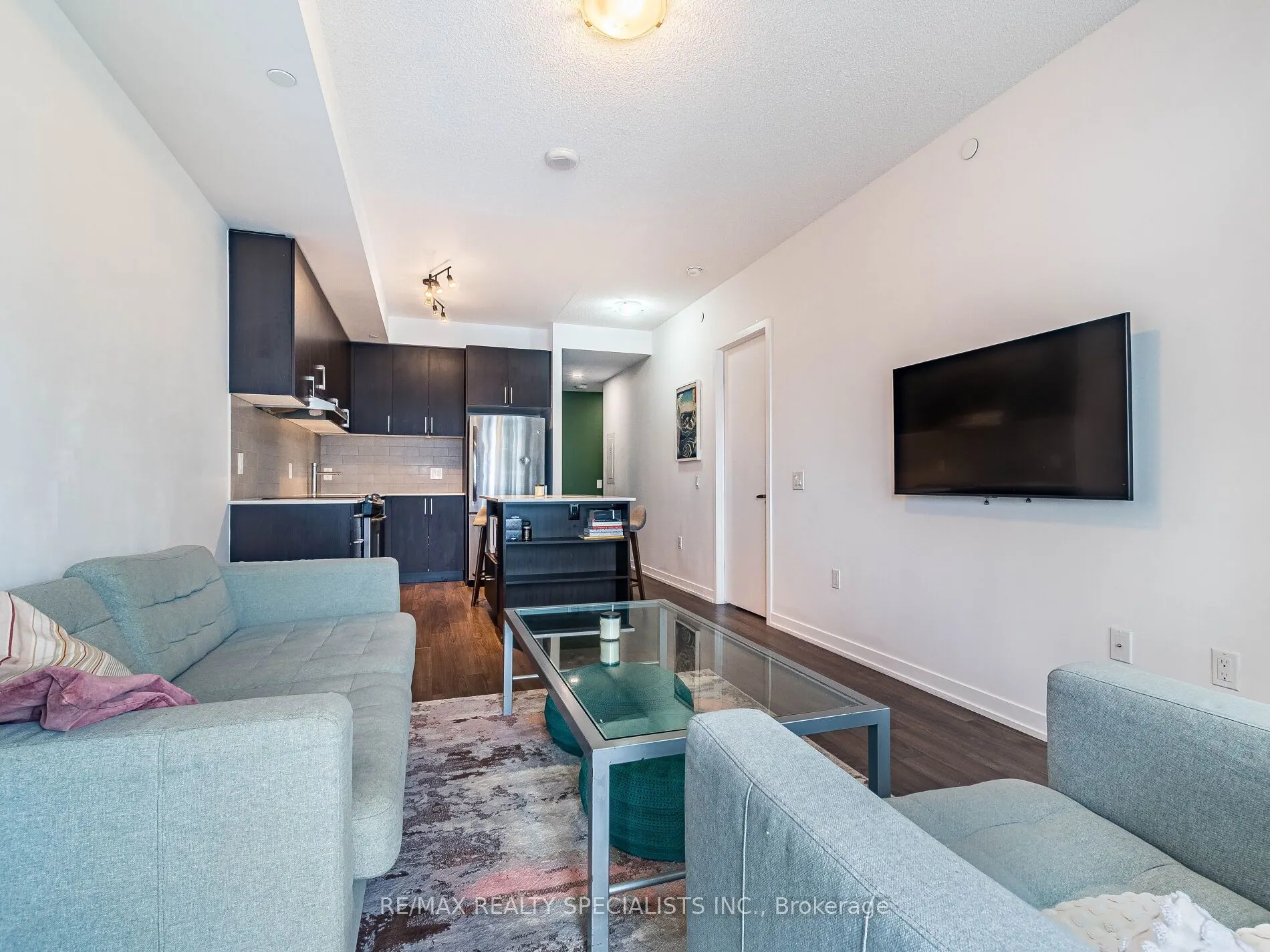 2560 Eglinton Avenue W, #1902