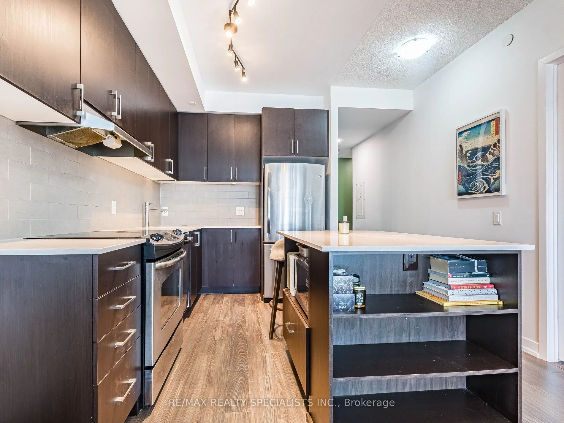 2560 Eglinton Avenue W, #1902