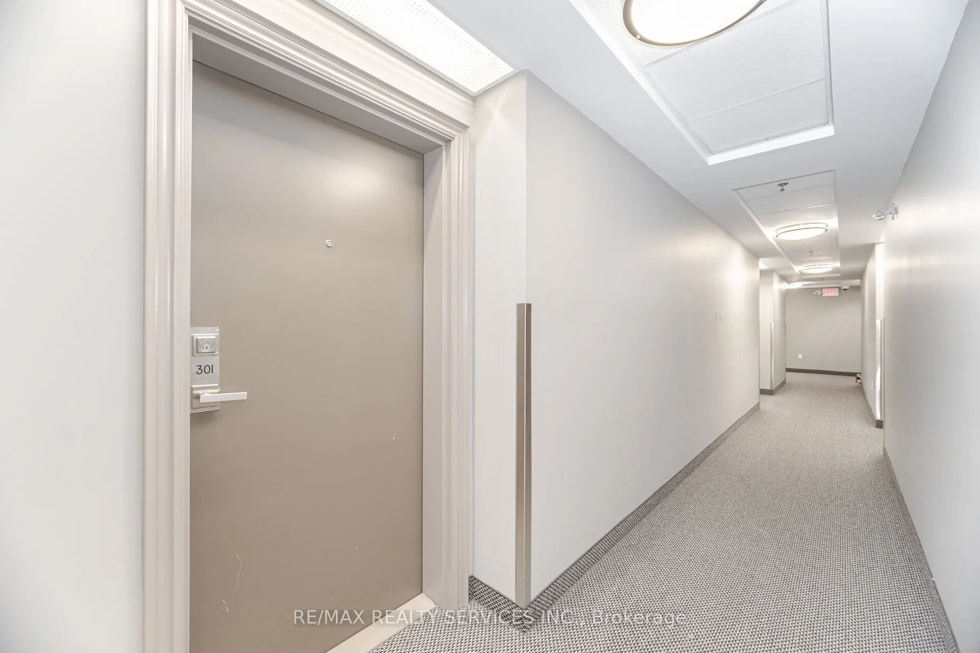 60 Baycliffe Crescent, #301