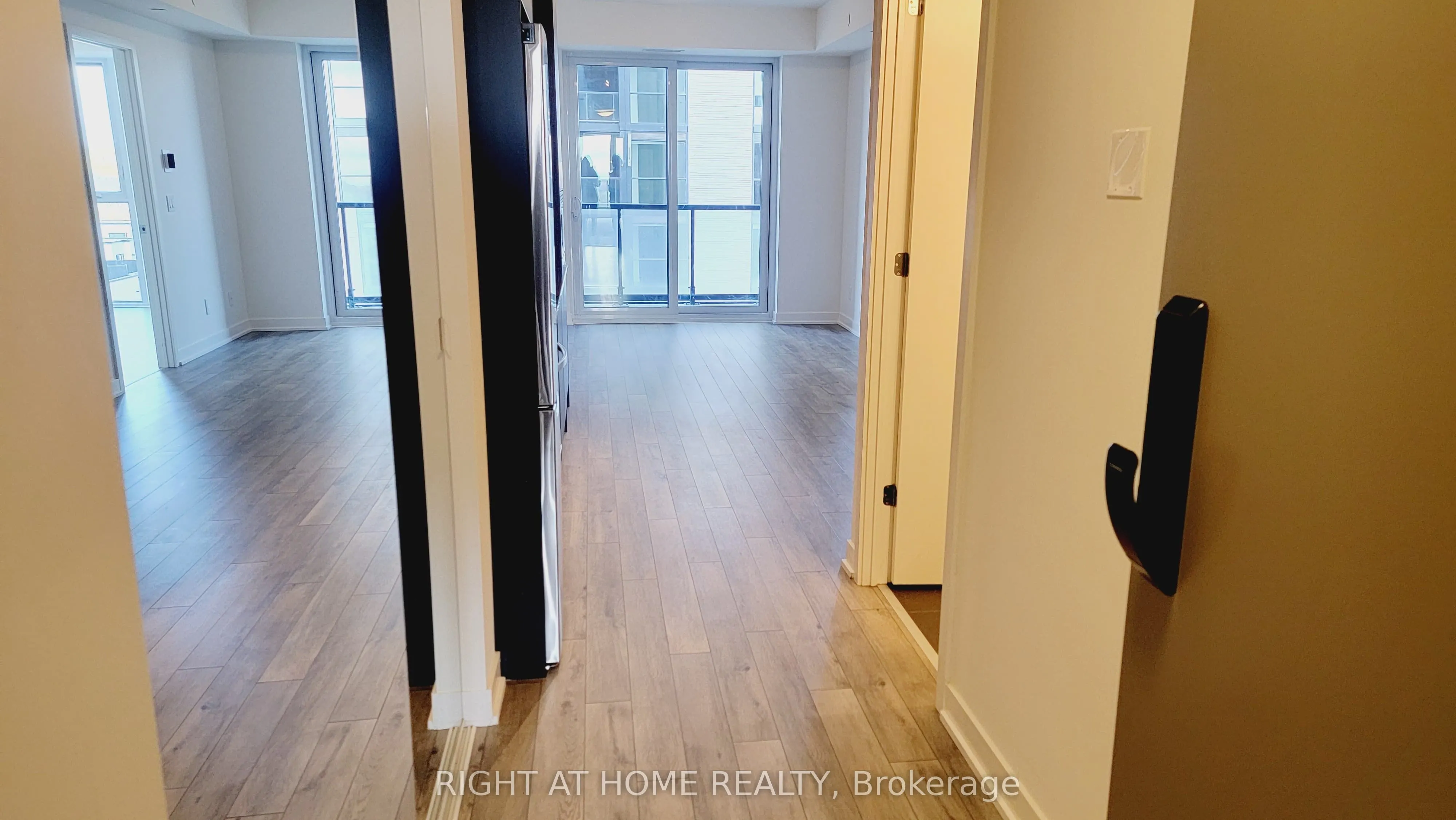 3079 Trafalgar Road, #702