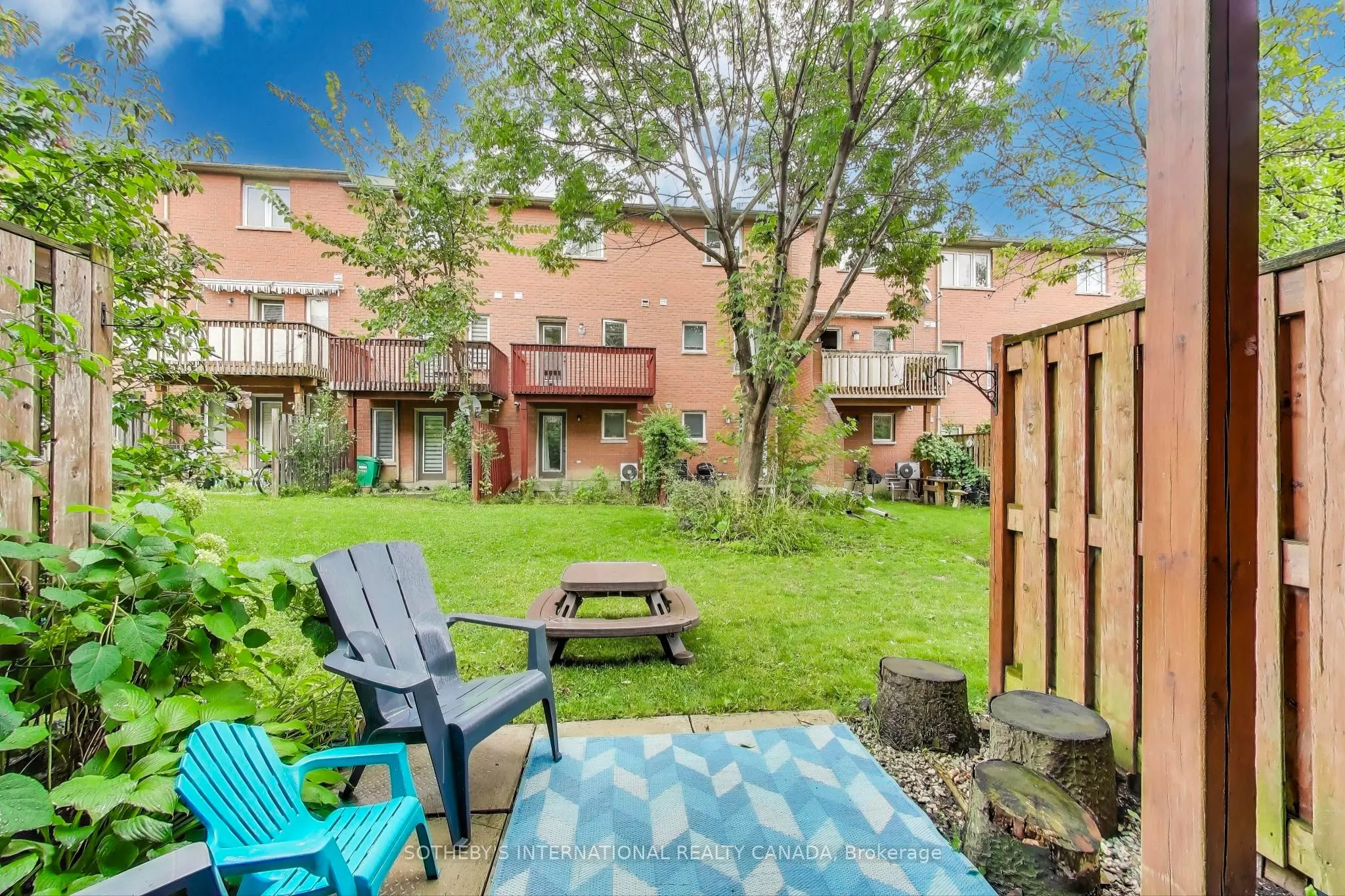 435 Hensall Circle, #17