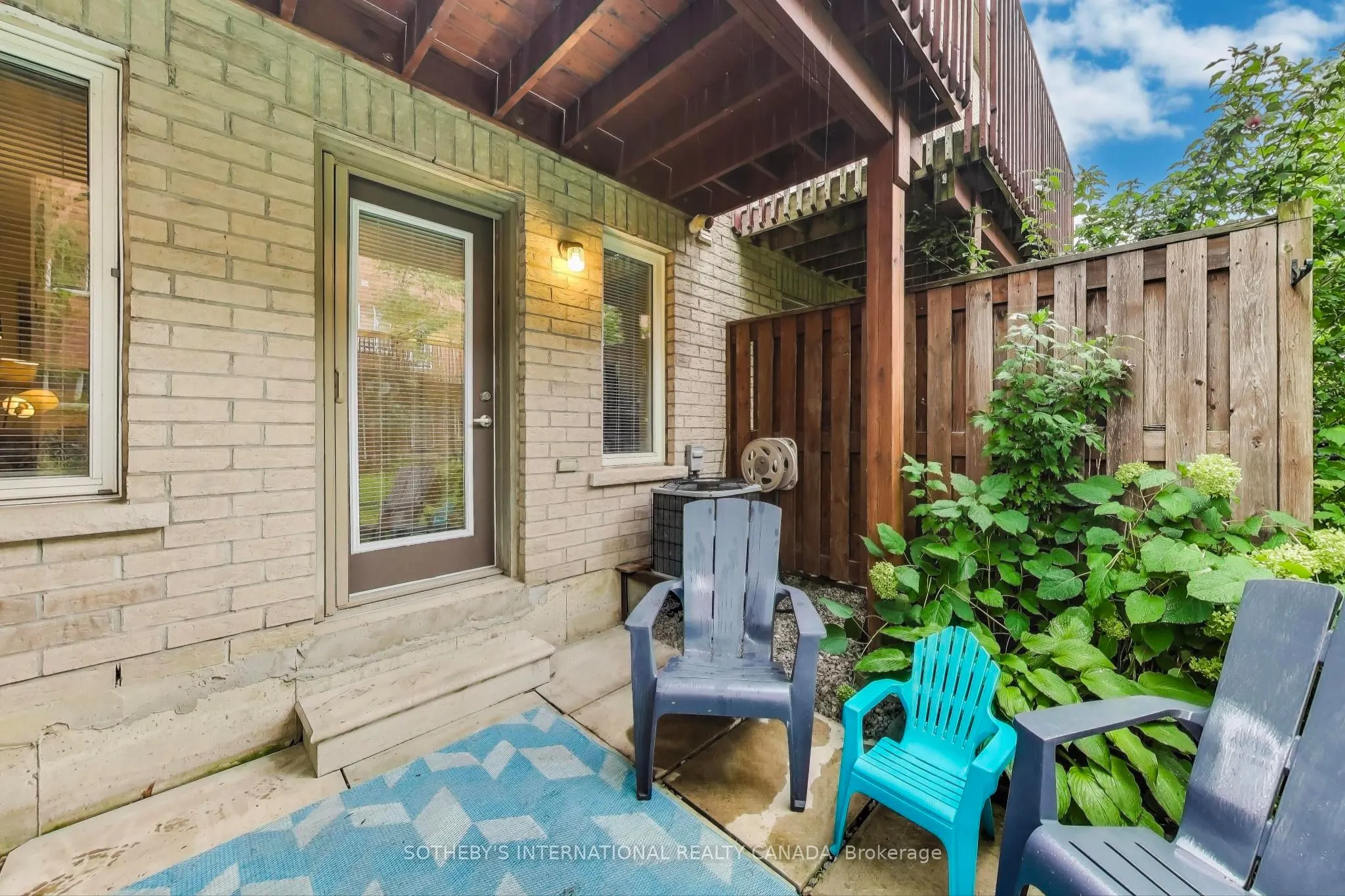 435 Hensall Circle, #17