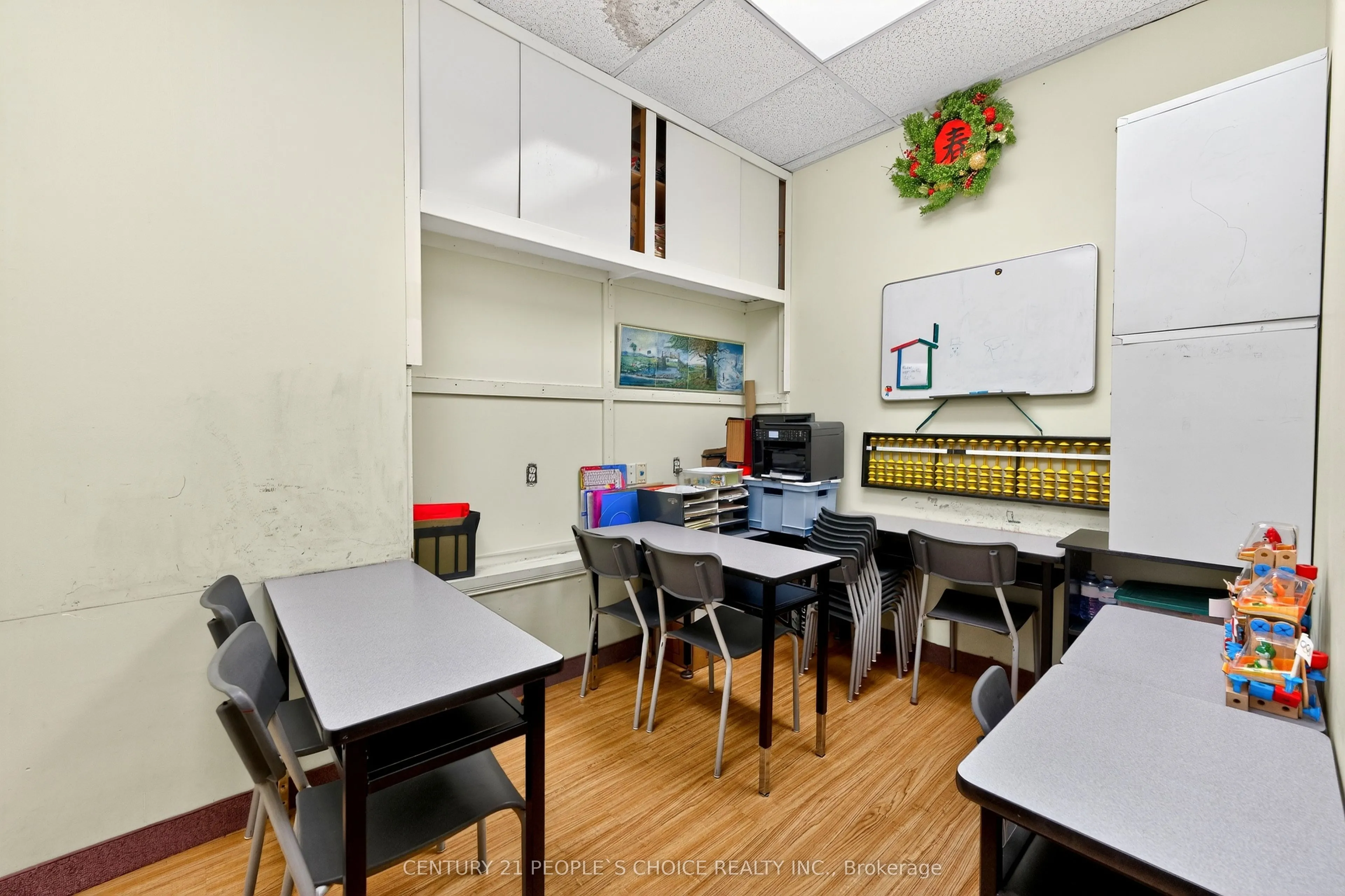 1550 S Gateway Road, #216