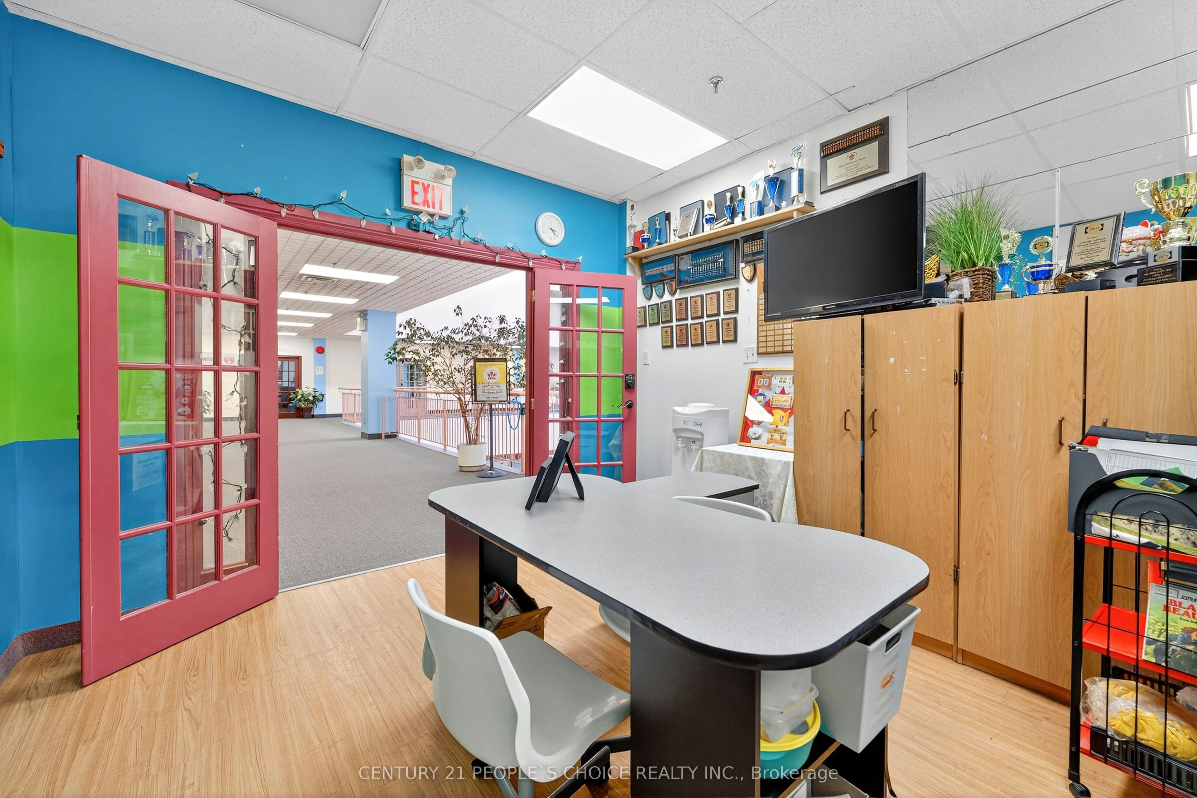 1550 S Gateway Road, #216