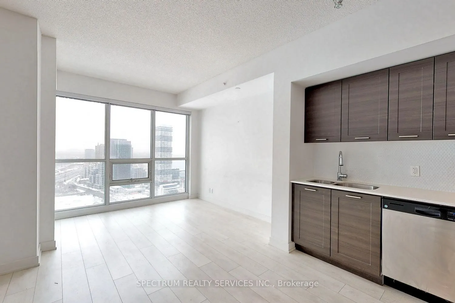 2220 Lakeshore Boulevard W, #3805