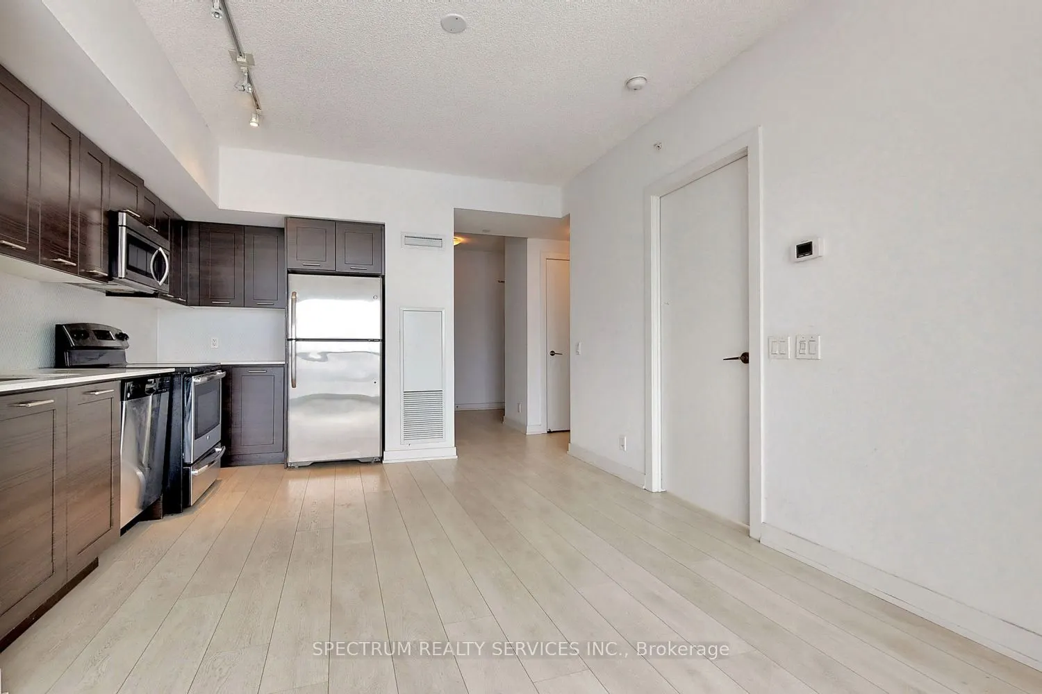 2220 Lakeshore Boulevard W, #3805