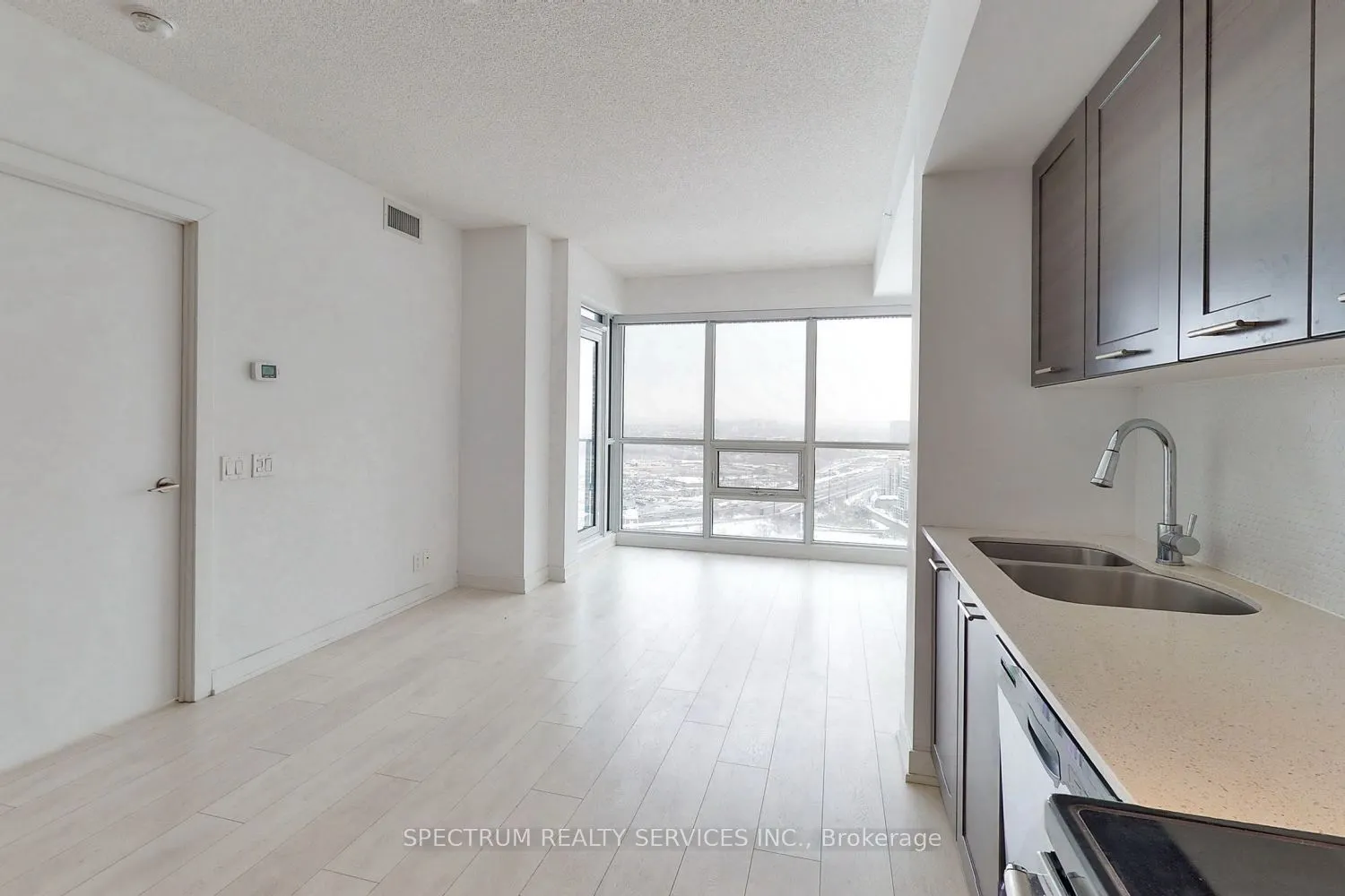 2220 Lakeshore Boulevard W, #3805