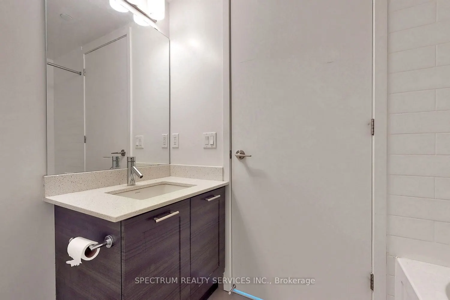 2220 Lakeshore Boulevard W, #3805