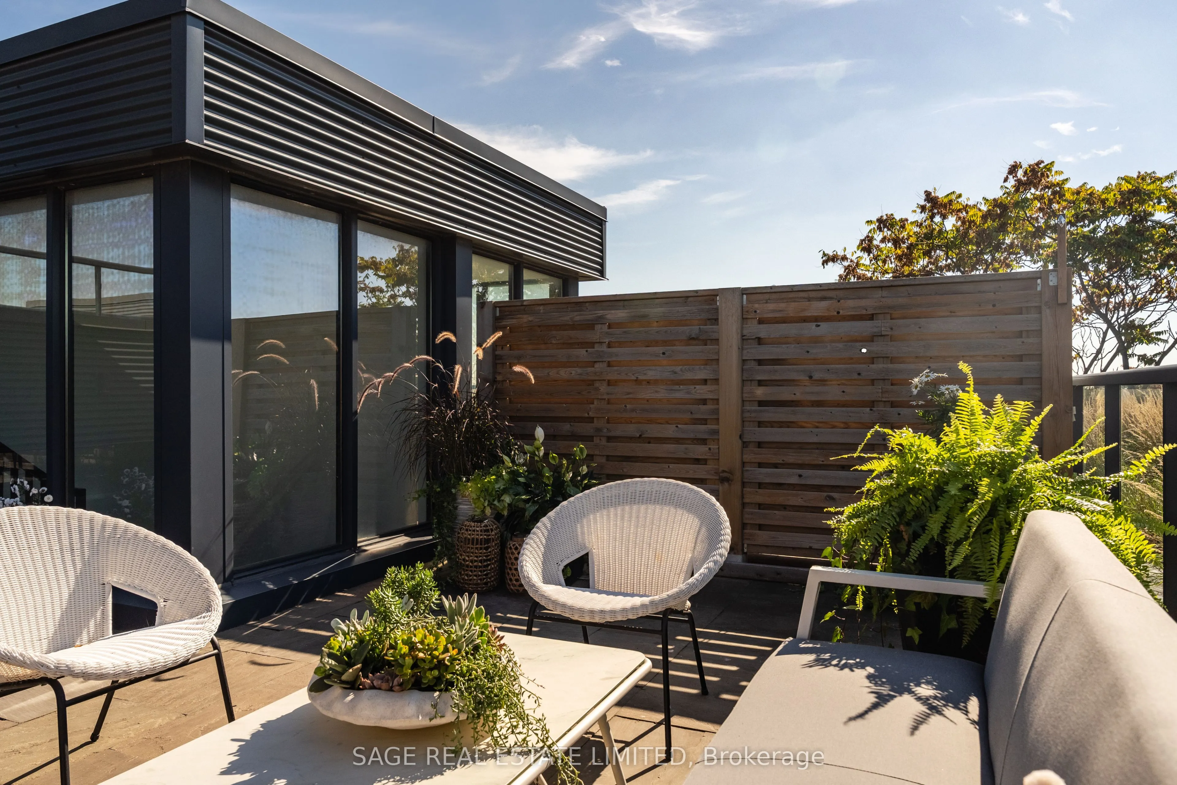 35 Wabash Avenue, #321