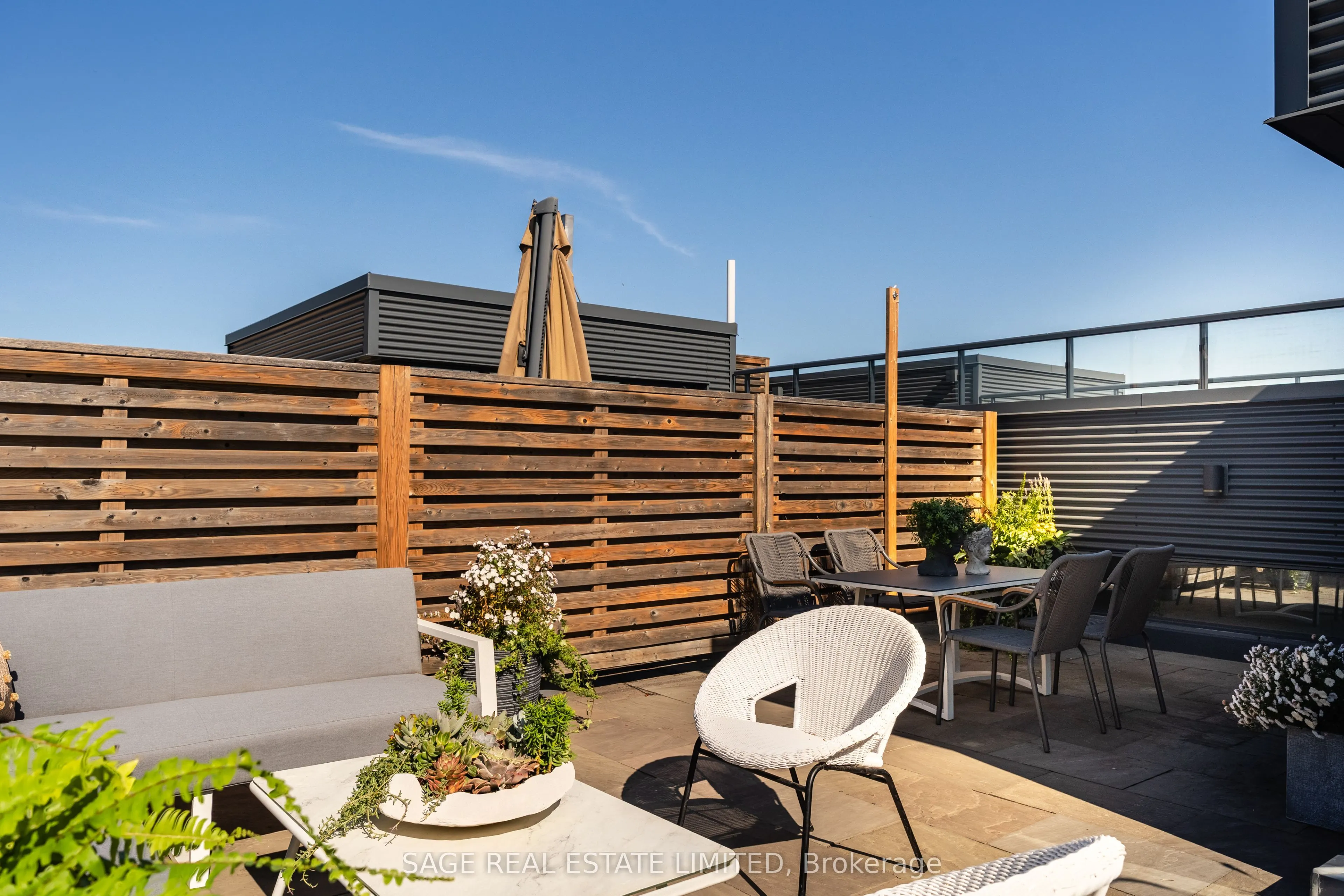 35 Wabash Avenue, #321