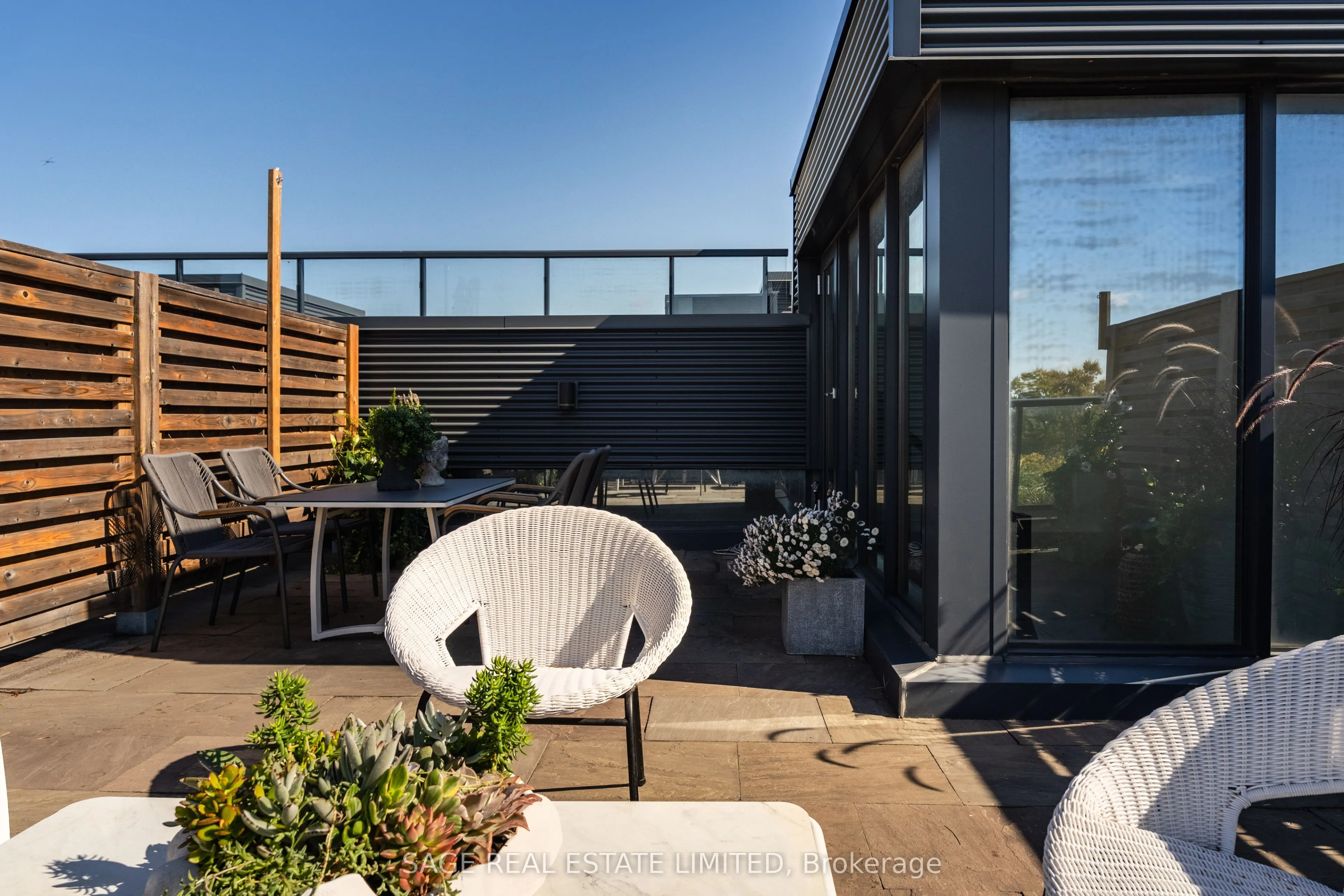 35 Wabash Avenue, #321