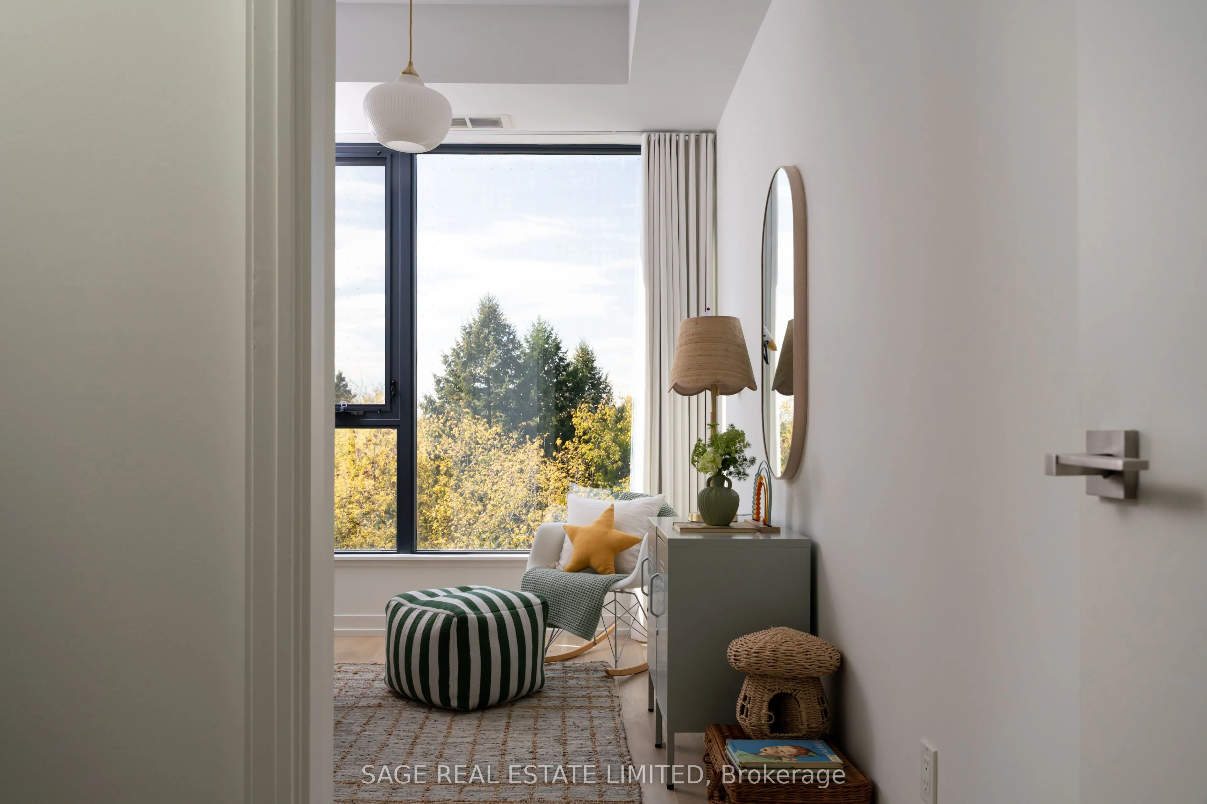 35 Wabash Avenue, #321