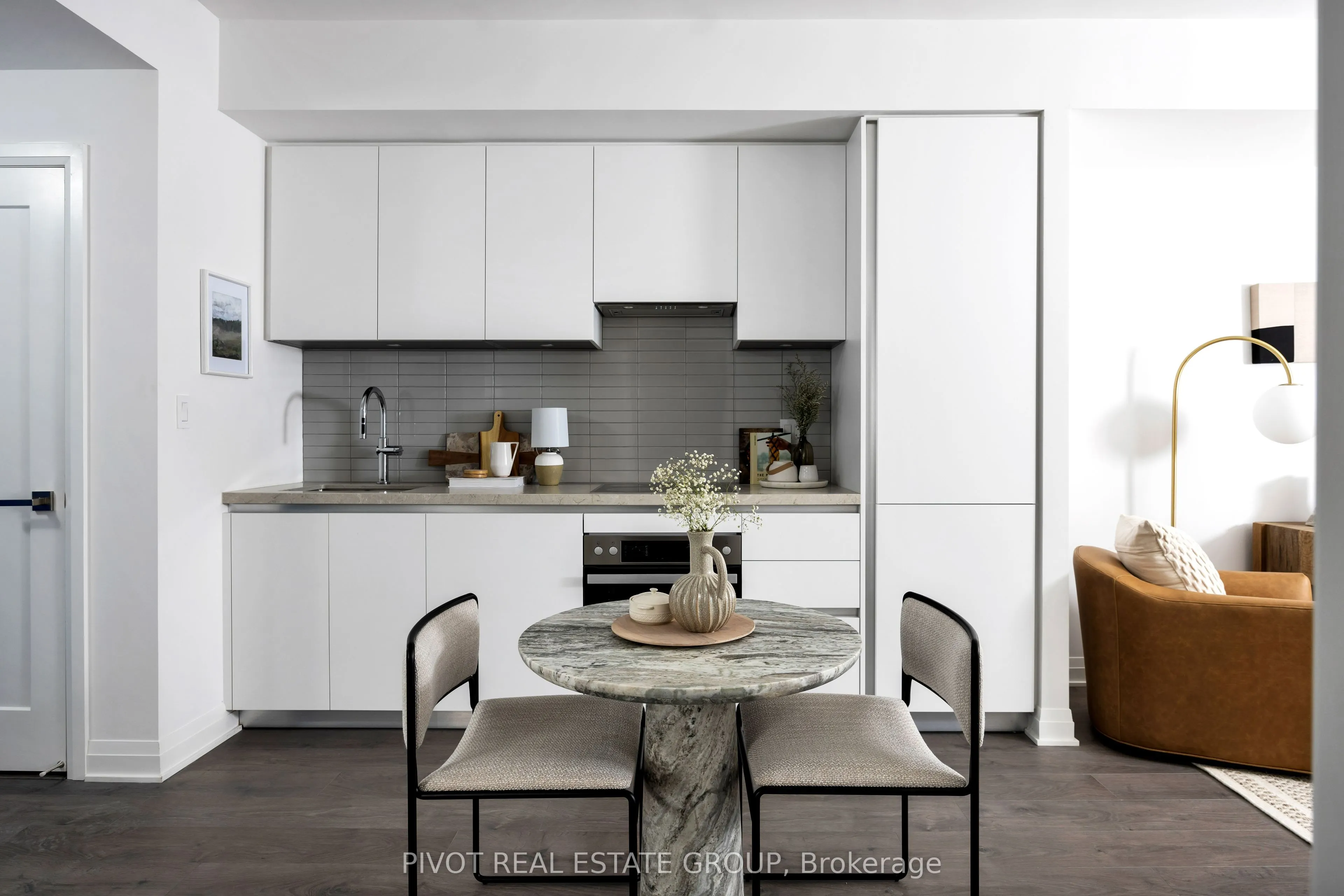 4023 The Exchange, #2706