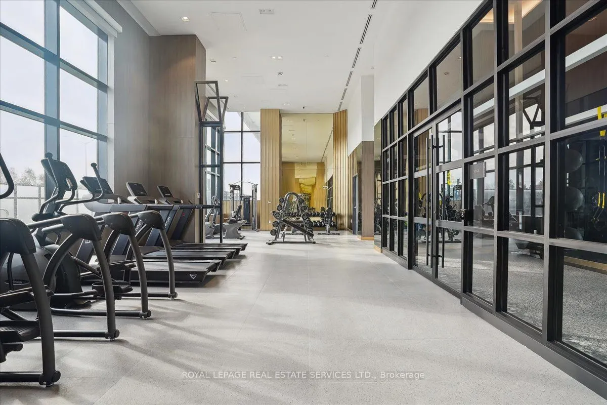 395 Dundas Street W, #507