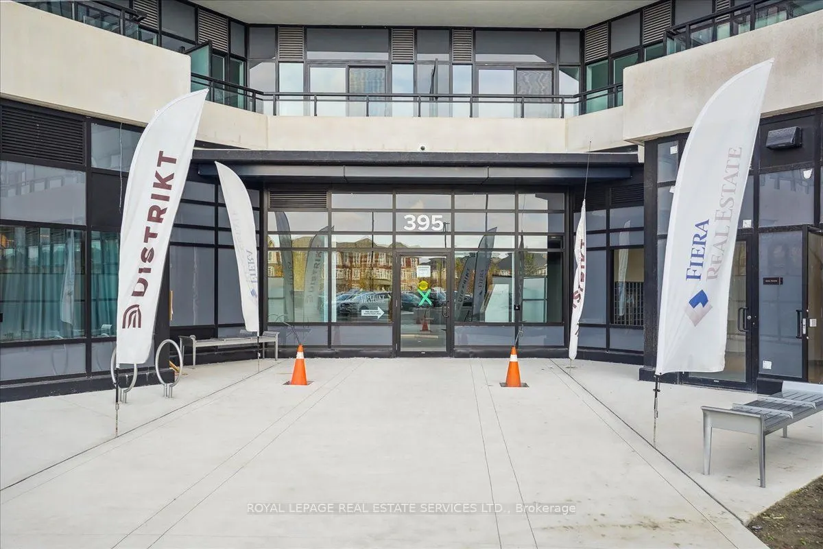 395 Dundas Street W, #507