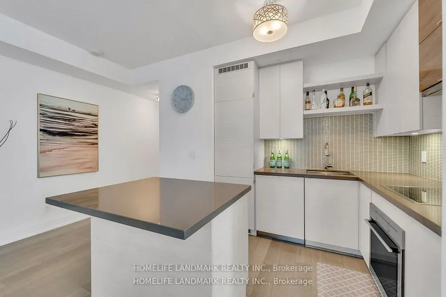 59 Annie Craig Drive, #613