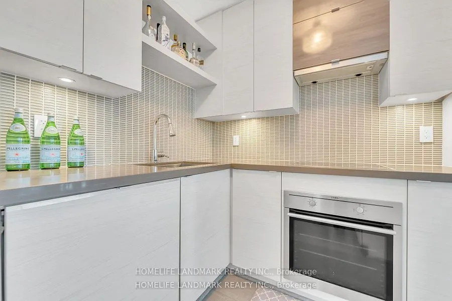 59 Annie Craig Drive, #613