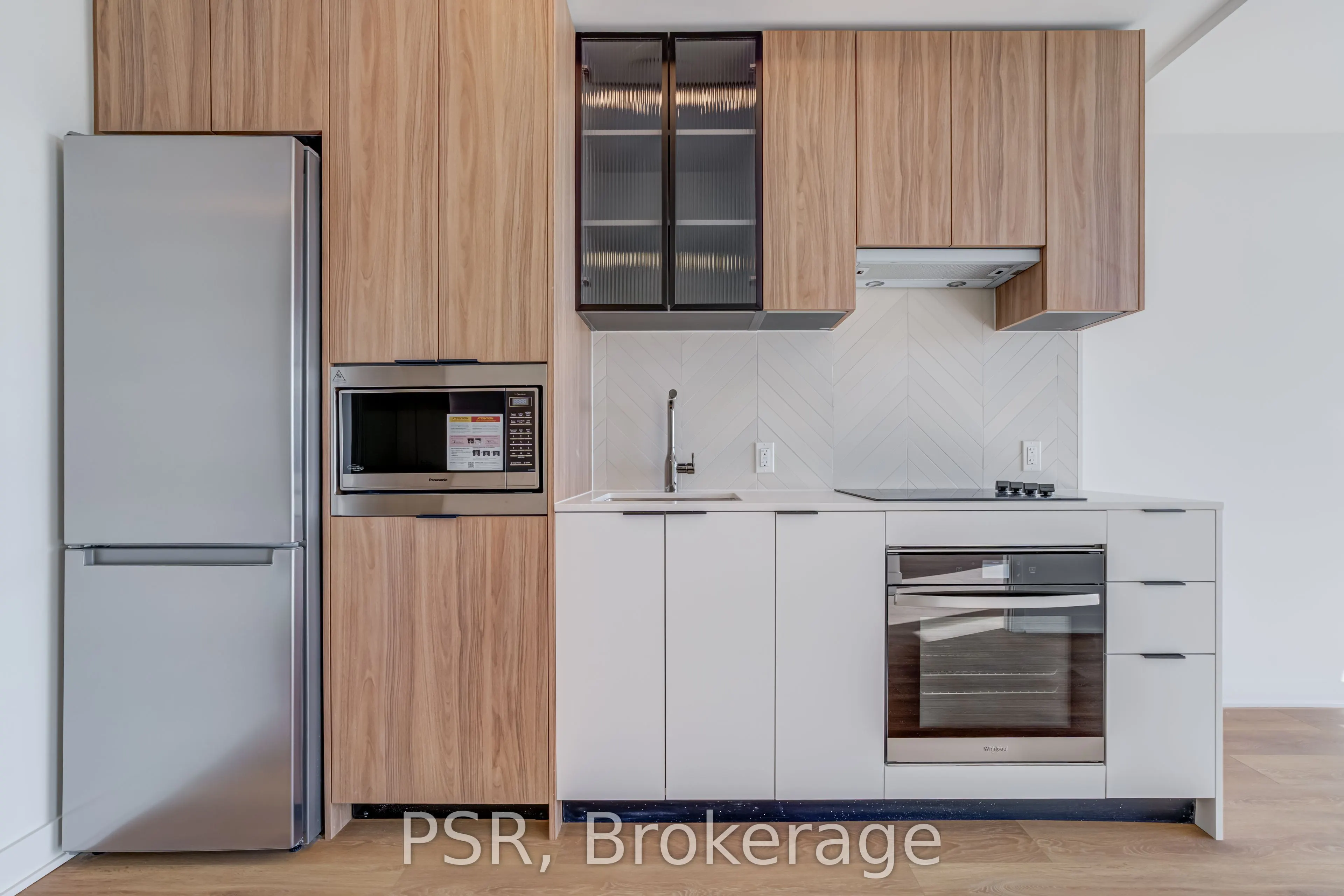 1037 The Queensway, #407