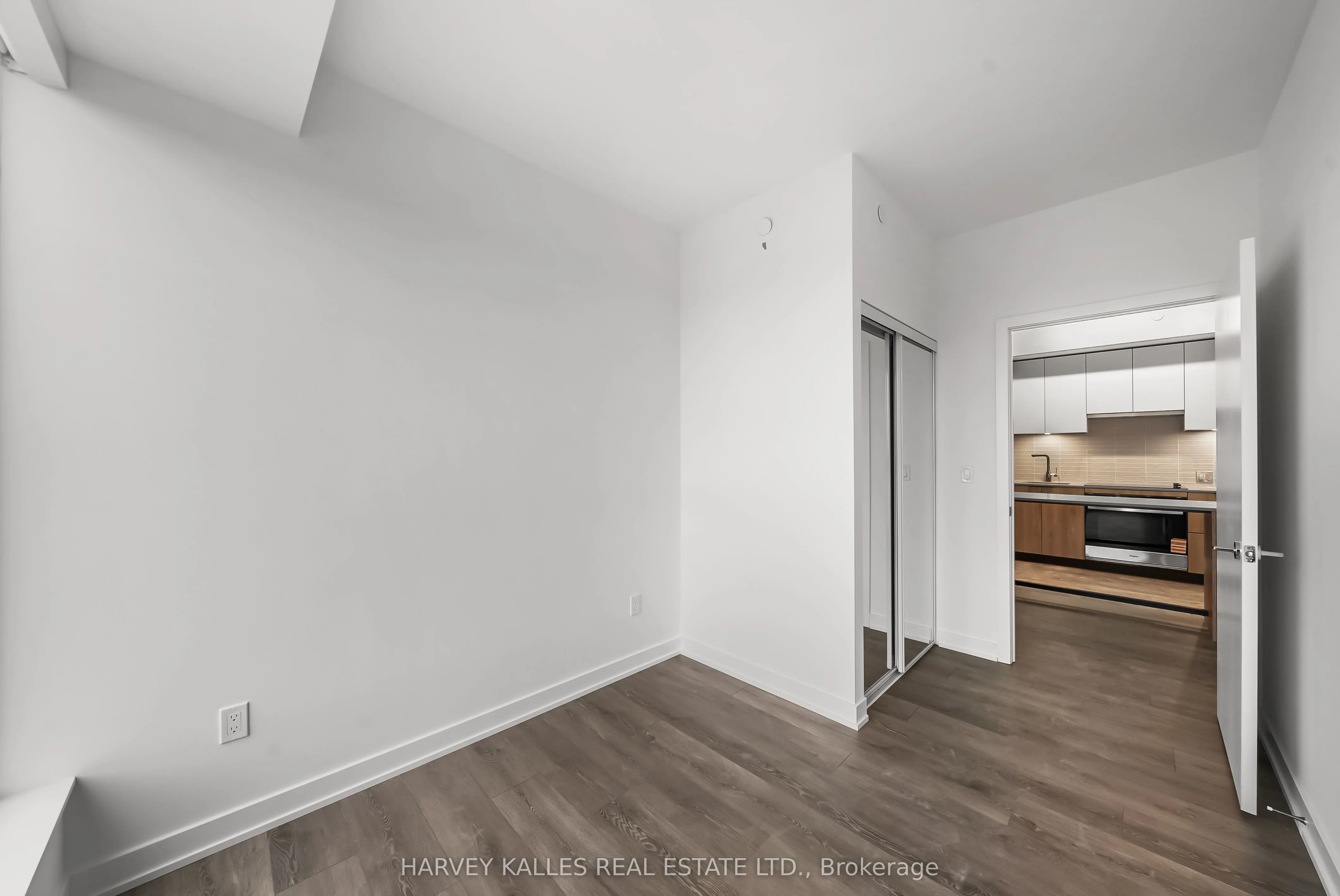 1007 The Queensway, #514