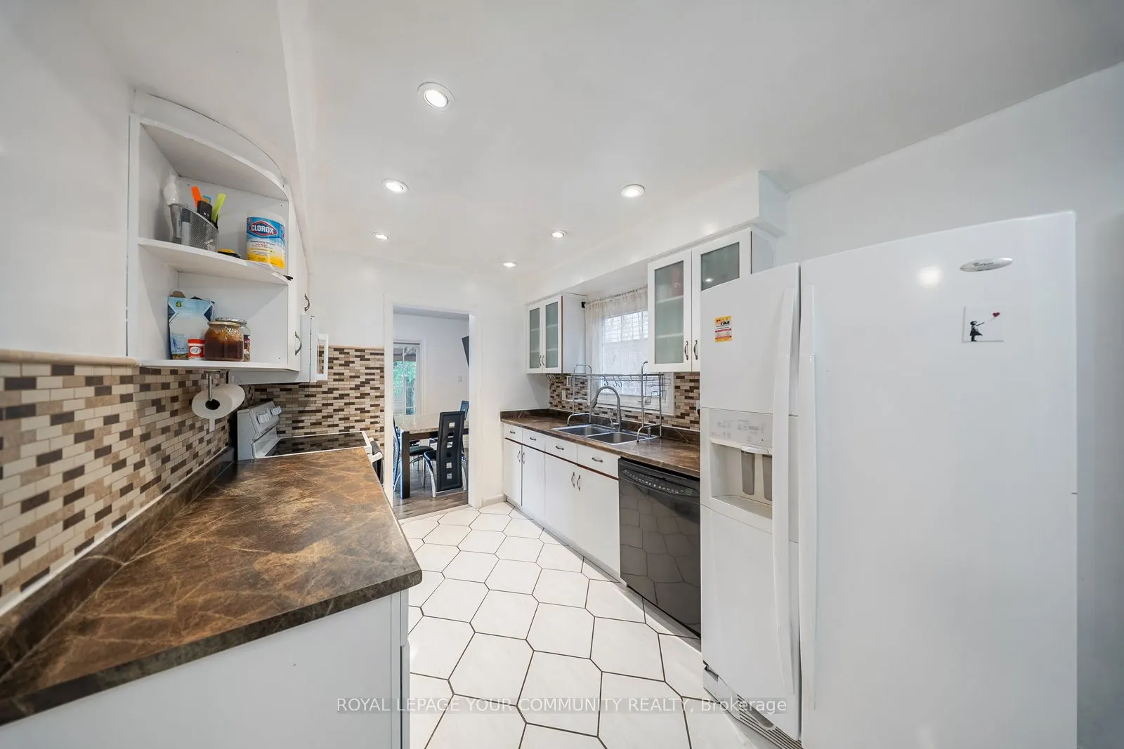 353 Rutherford Road N