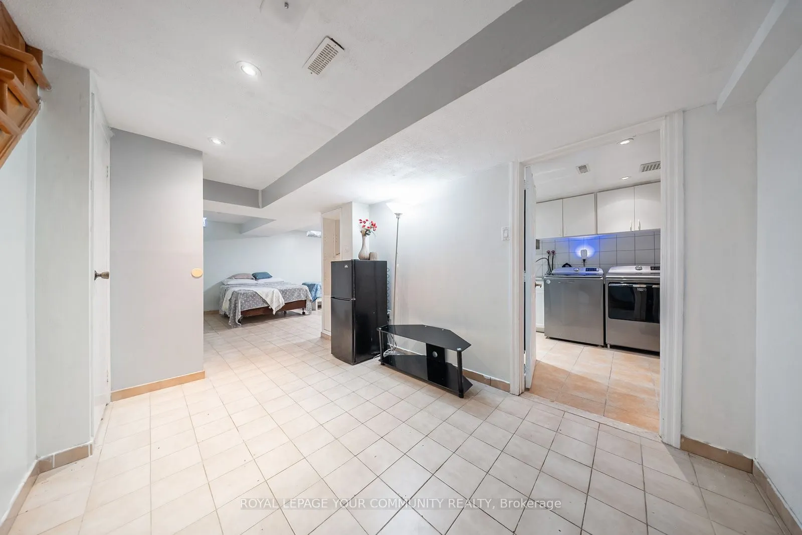 353 Rutherford Road N