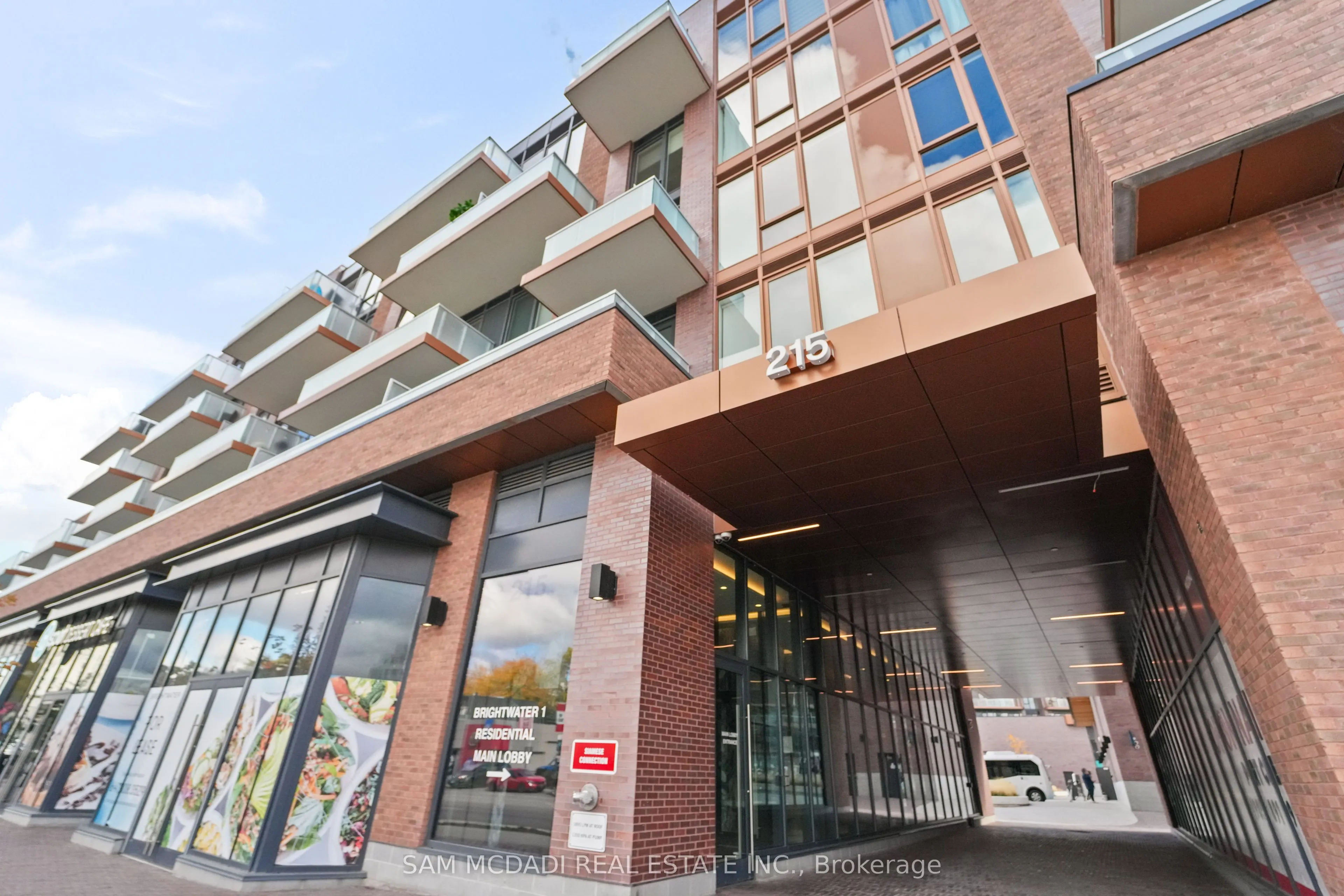 215 Lakeshore Road W, #212