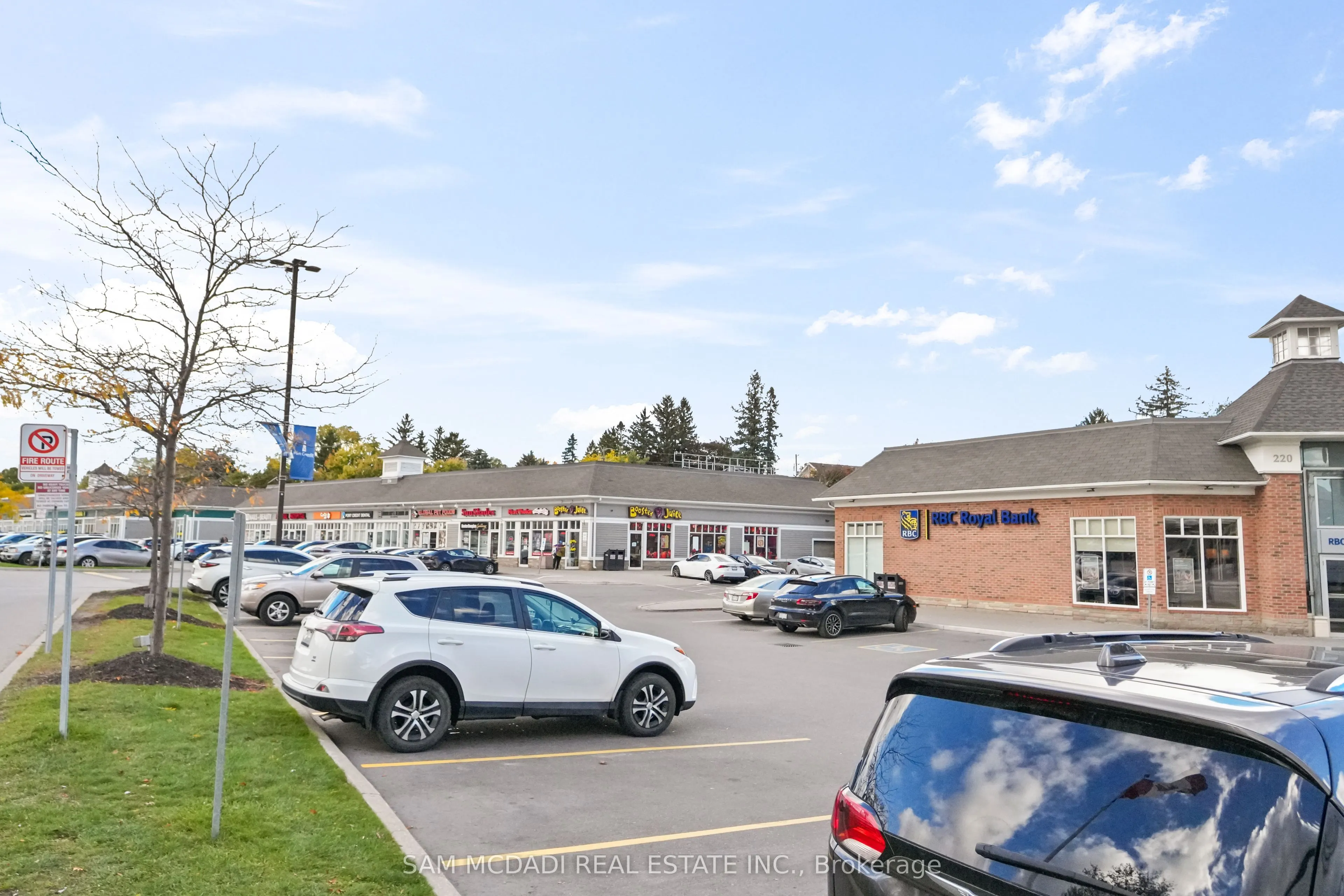 215 Lakeshore Road W, #212