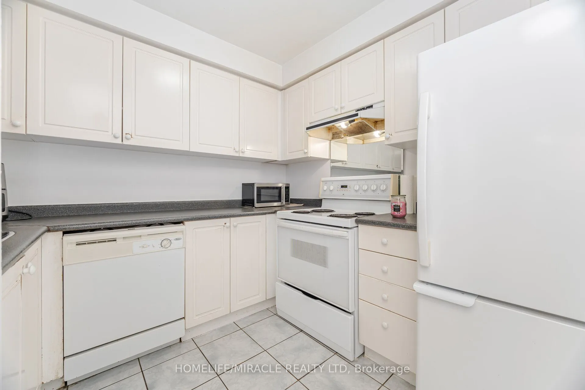 1285 Bristol Road W, #33