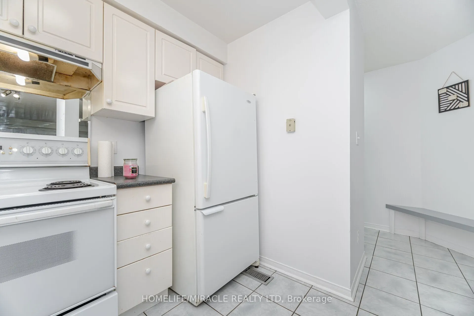 1285 Bristol Road W, #33