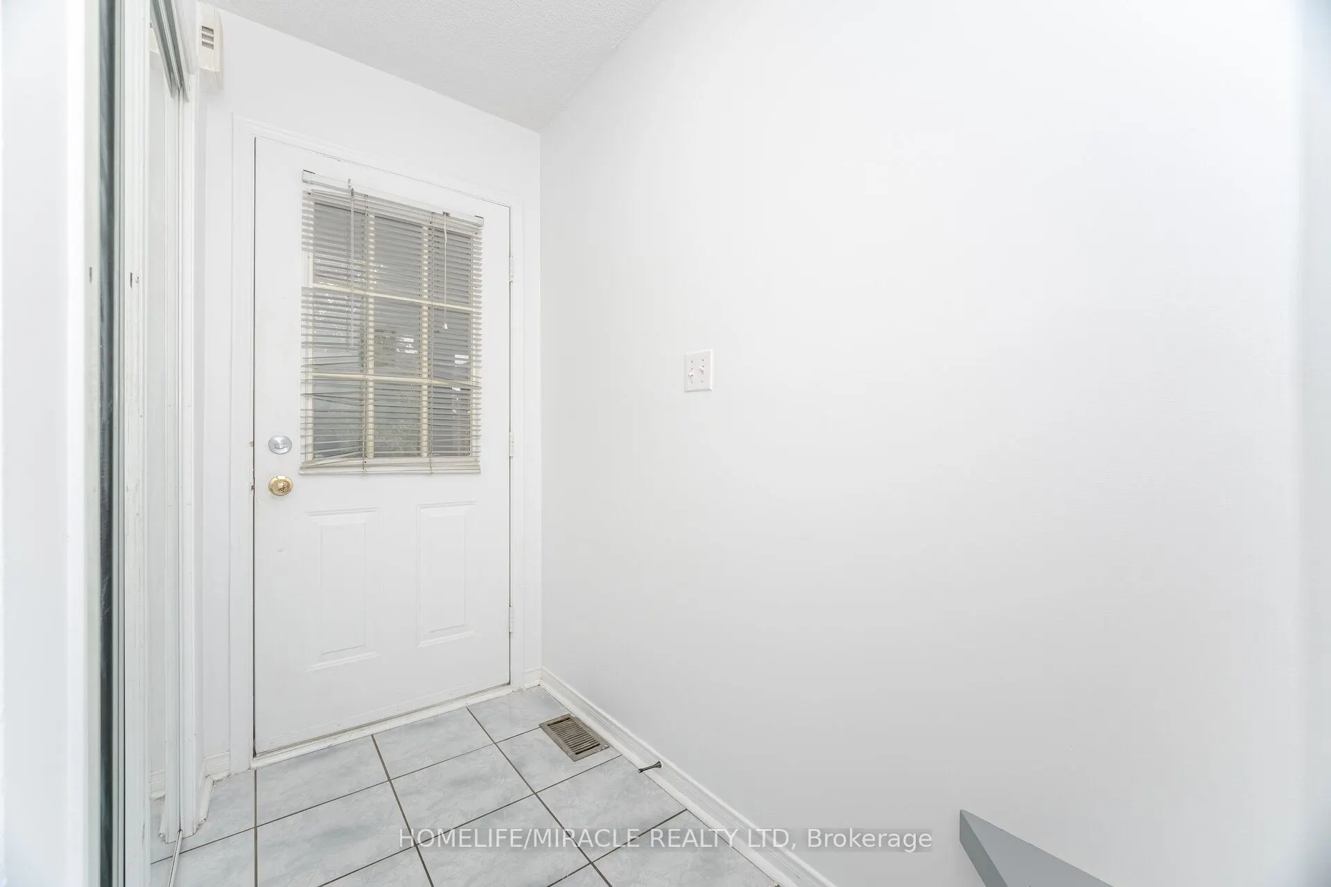 1285 Bristol Road W, #33