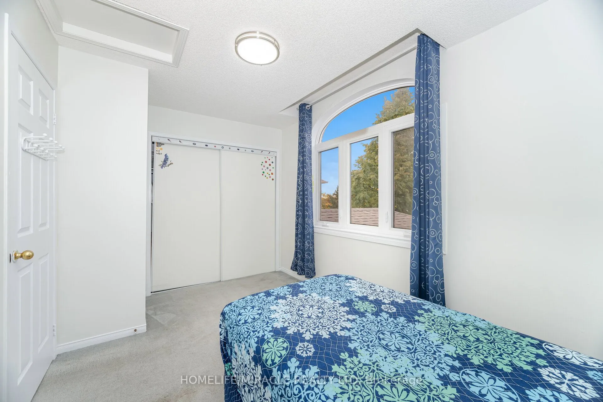 1285 Bristol Road W, #33