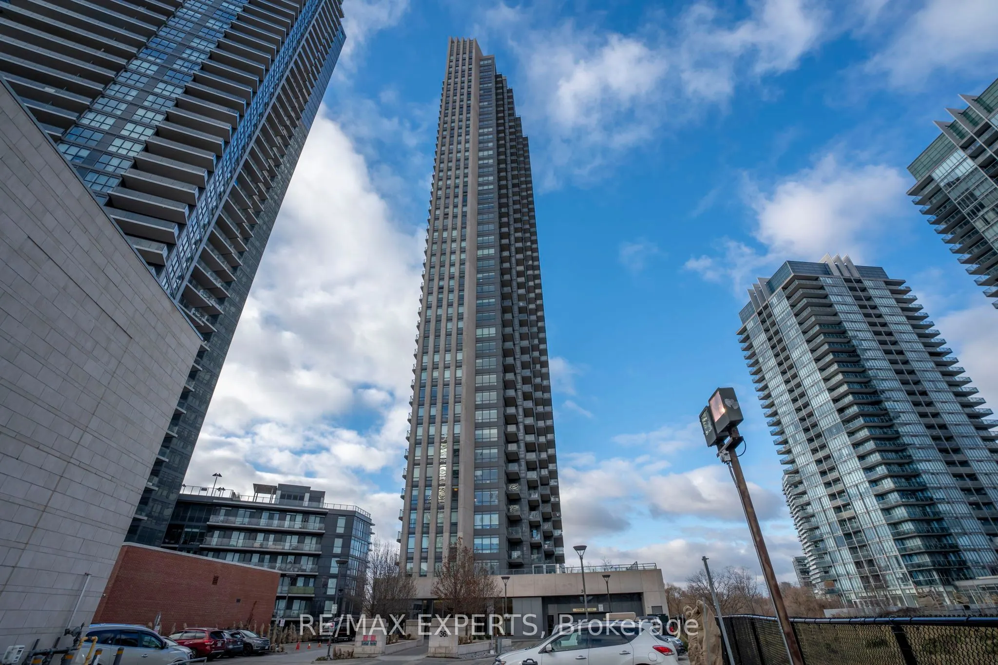36 Park Lawn Road, #2308