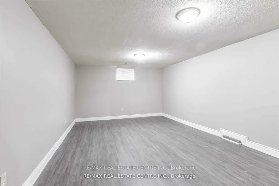 83 Autumn Boulevard, #Lower